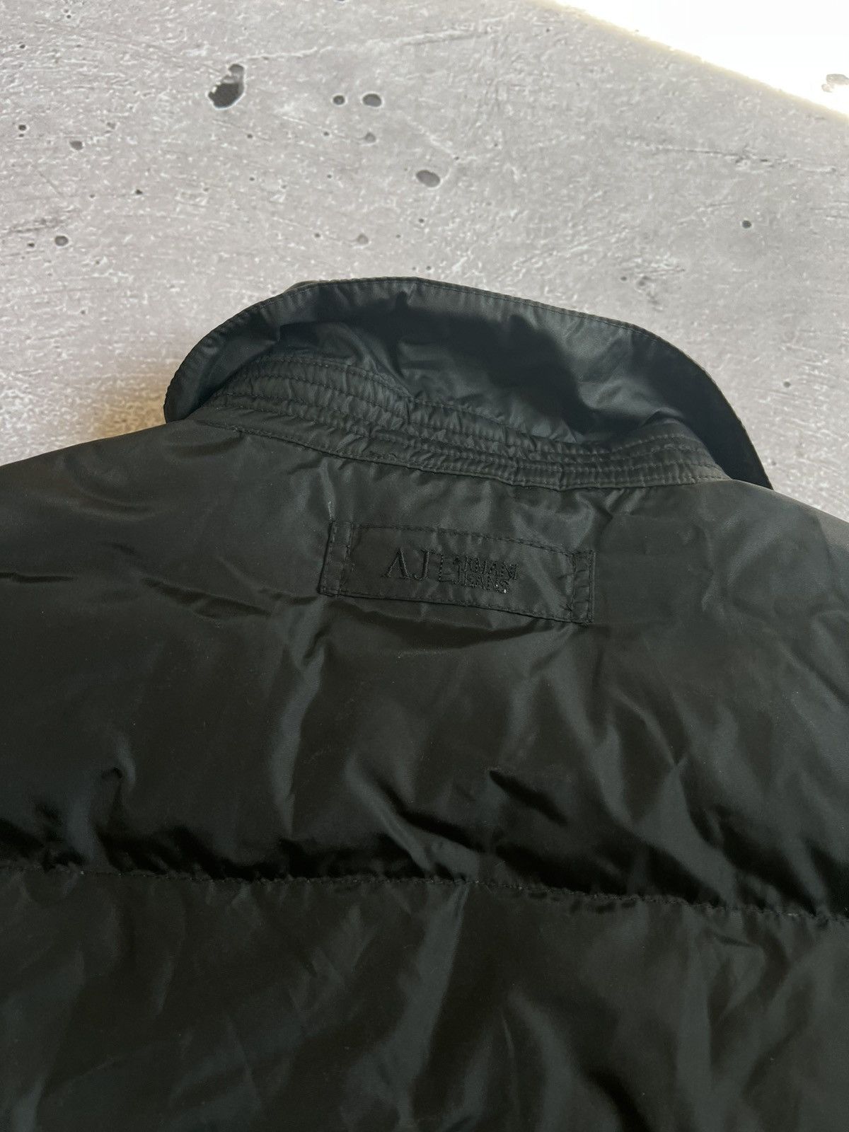 Armani Rare Vintage 90s Armani Jeans Puffer Coat Without lock Sz L Size US L / EU 52-54 / 3 - 15 Thumbnail