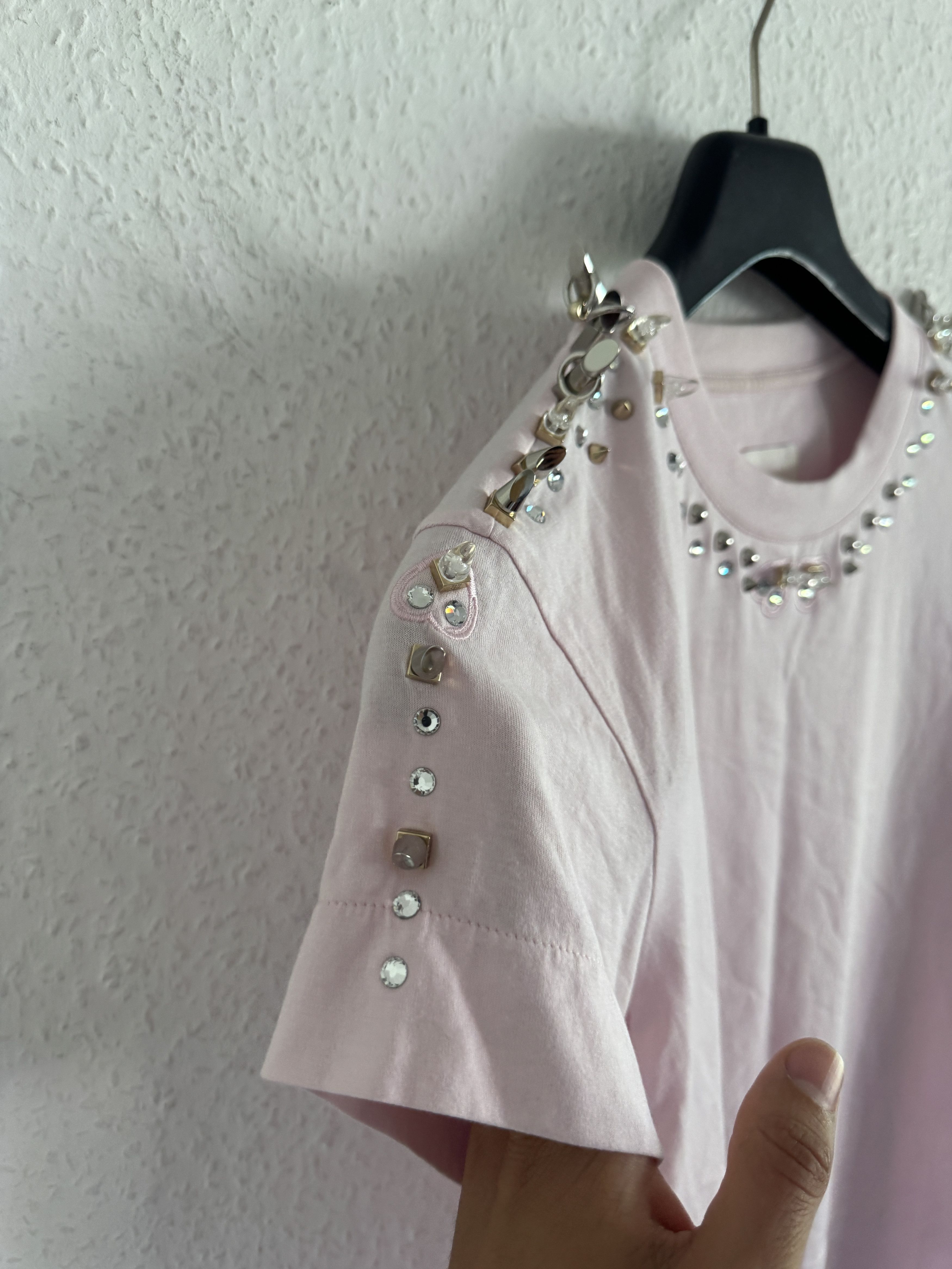 Givenchy Studded Shoulder Cotton T-Shirt Size XS / US 0-2 / IT 36-38 - 5 Thumbnail