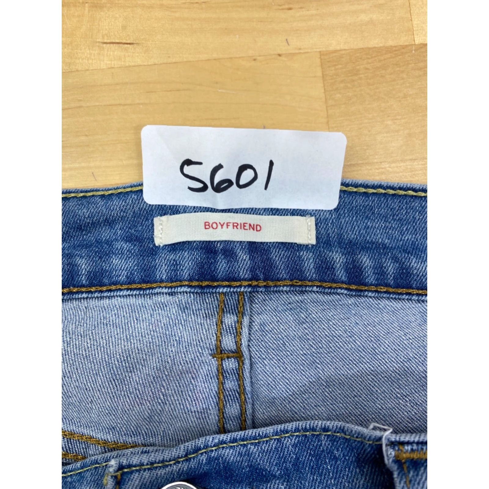 Levi's Levis Womens Boyfriend Jeans Size 28 Blue Light Wash Distressed Casual #5601 Size 28" / US 6 / IT 42 - 3 Thumbnail