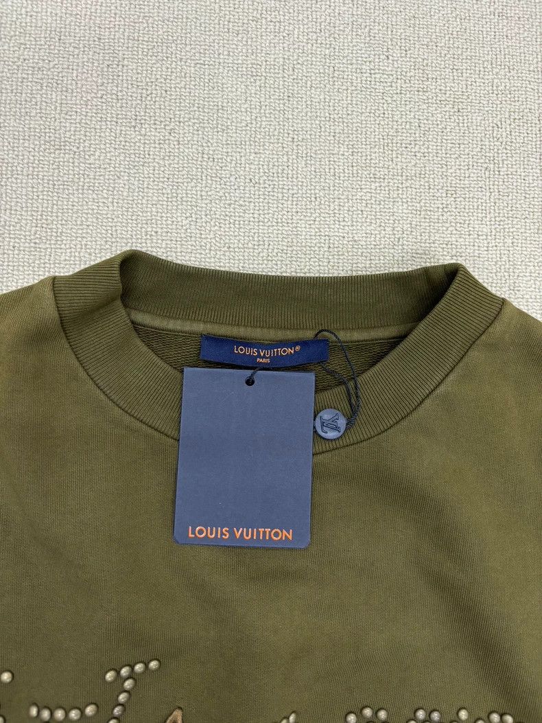 Louis Vuitton Louis Vuitton SS24 Logo Stud Printed Crew Neck Long Sleeve Size US M / EU 48-50 / 2 - 4 Thumbnail