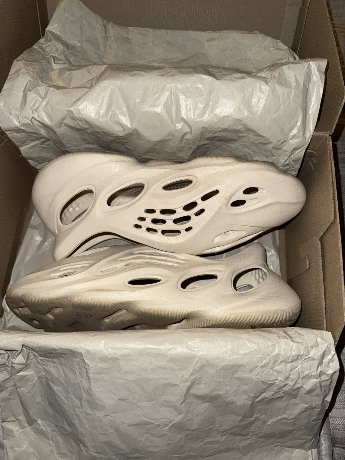 Yeezy Adidas Yeezy Foam RNNR Size US 10 / EU 43 - 1 Thumbnail