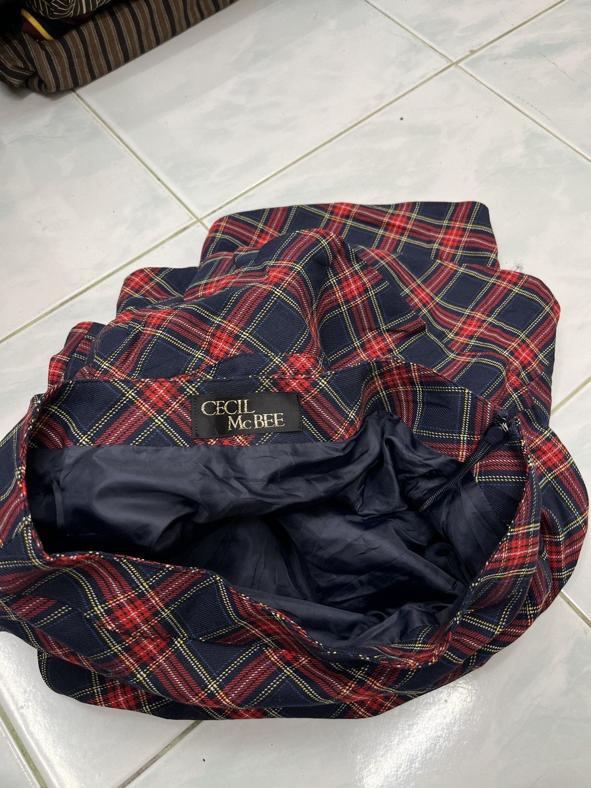 Seditionaries 🔥🔥🔥ARCHIVE CECIL MCBEE TARTAN PUNK SKIRTS Size 27" / US 4 / IT 40 - 6 Thumbnail