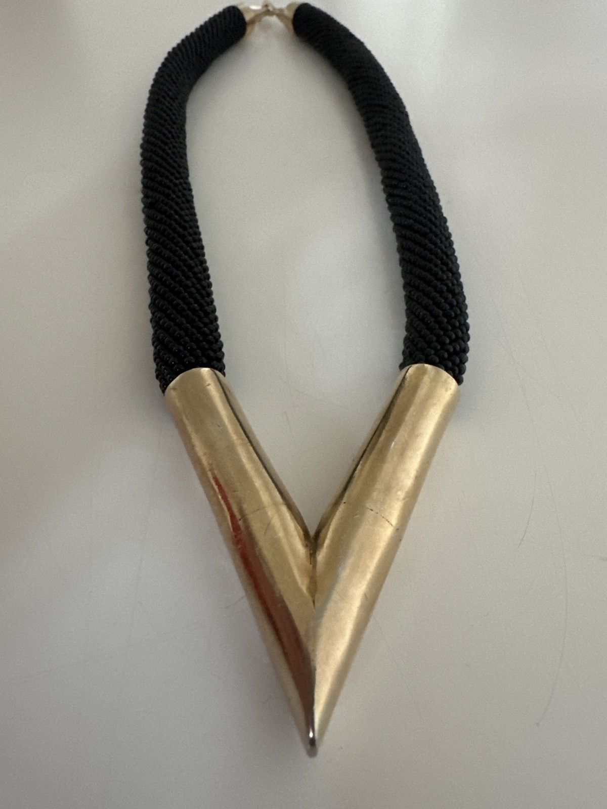 Vintage Black and gold necklace Size ONE SIZE - 1 Thumbnail
