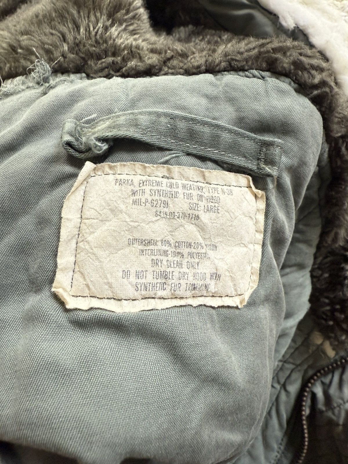 Vintage Olive Drab N-3B US Military Extreme Cold Weather Parka Size US L / EU 52-54 / 3 - 4 Thumbnail
