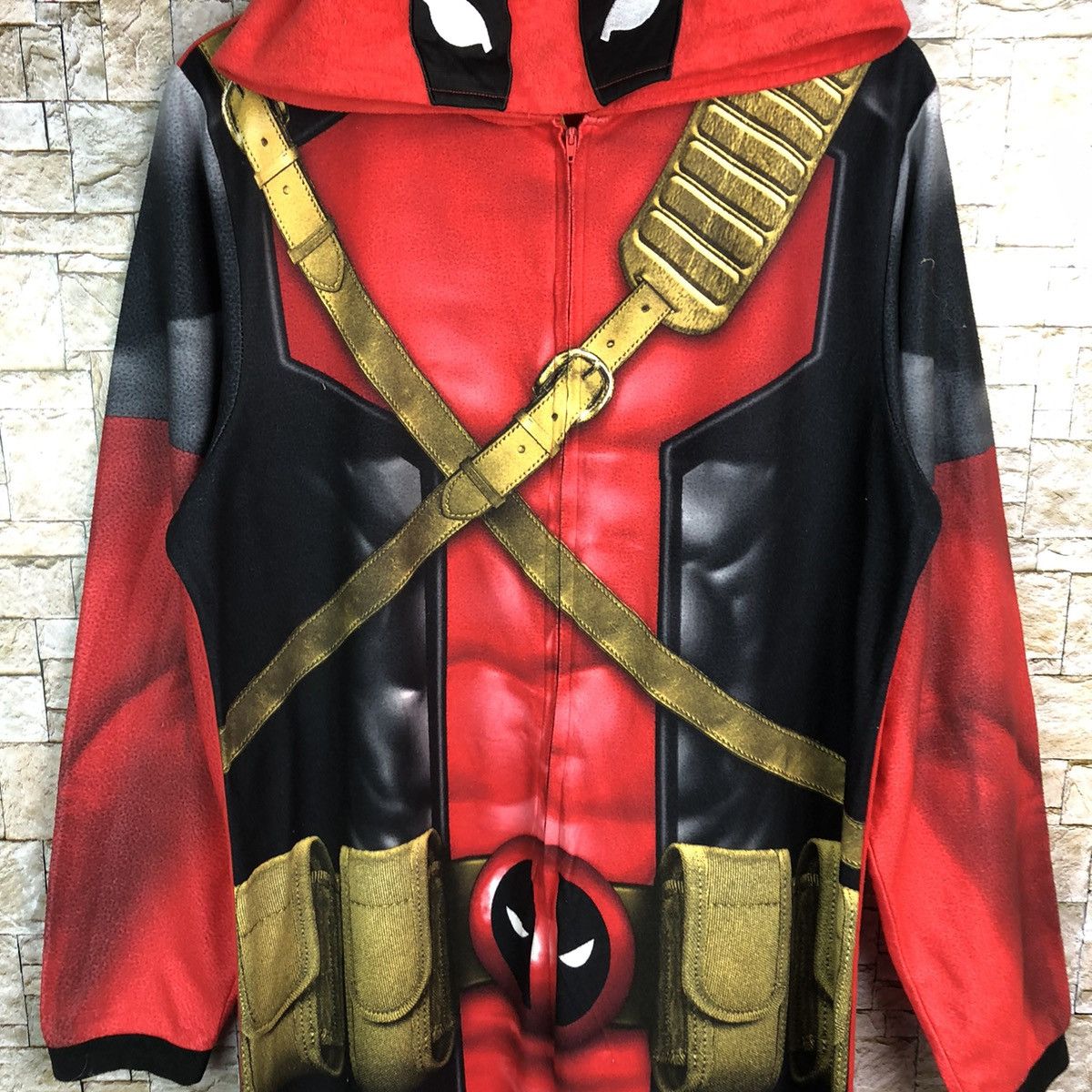 Marvel Comics Deadpool vs wolverin Marvel Red Custome Hoodie #A387 Size US M / EU 48-50 / 2 - 5 Thumbnail