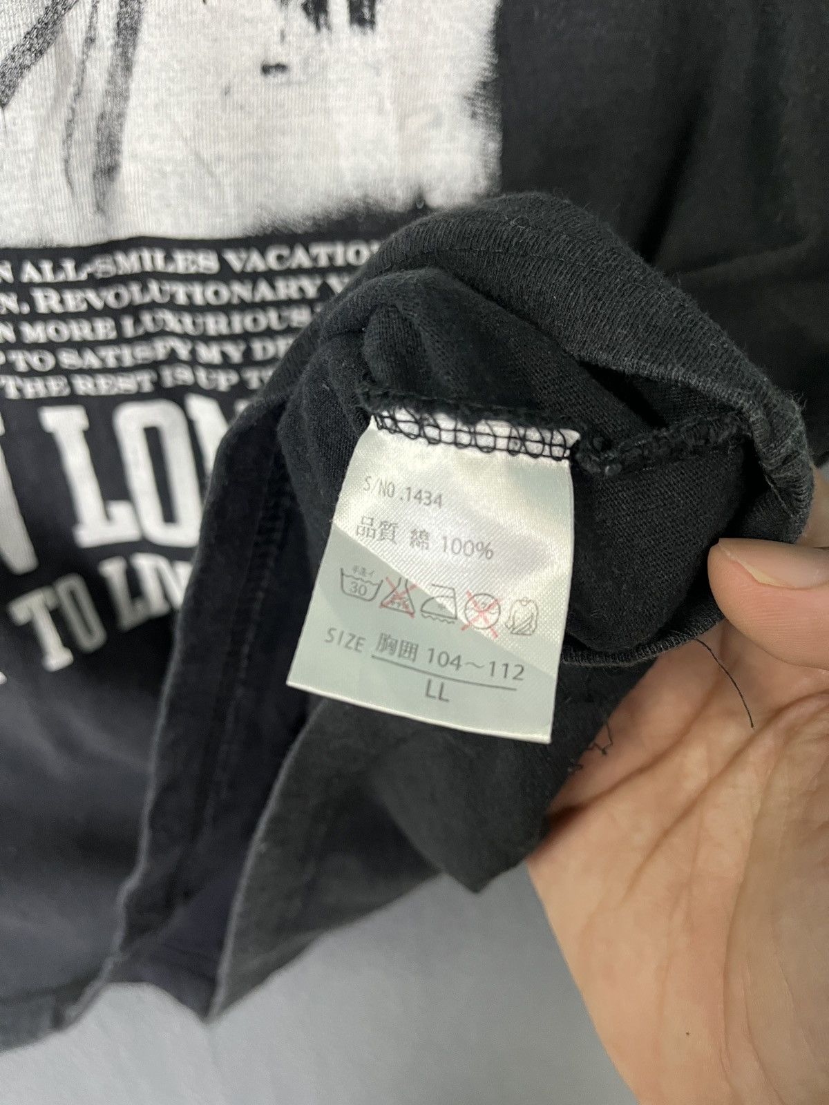 If Six Was Nine × Japanese Brand × Le Grande Bleu (L.G.B.) Revolutionary Vacation Live in London Poem V Neck Tshirt Size US L / EU 52-54 / 3 - 6 Thumbnail