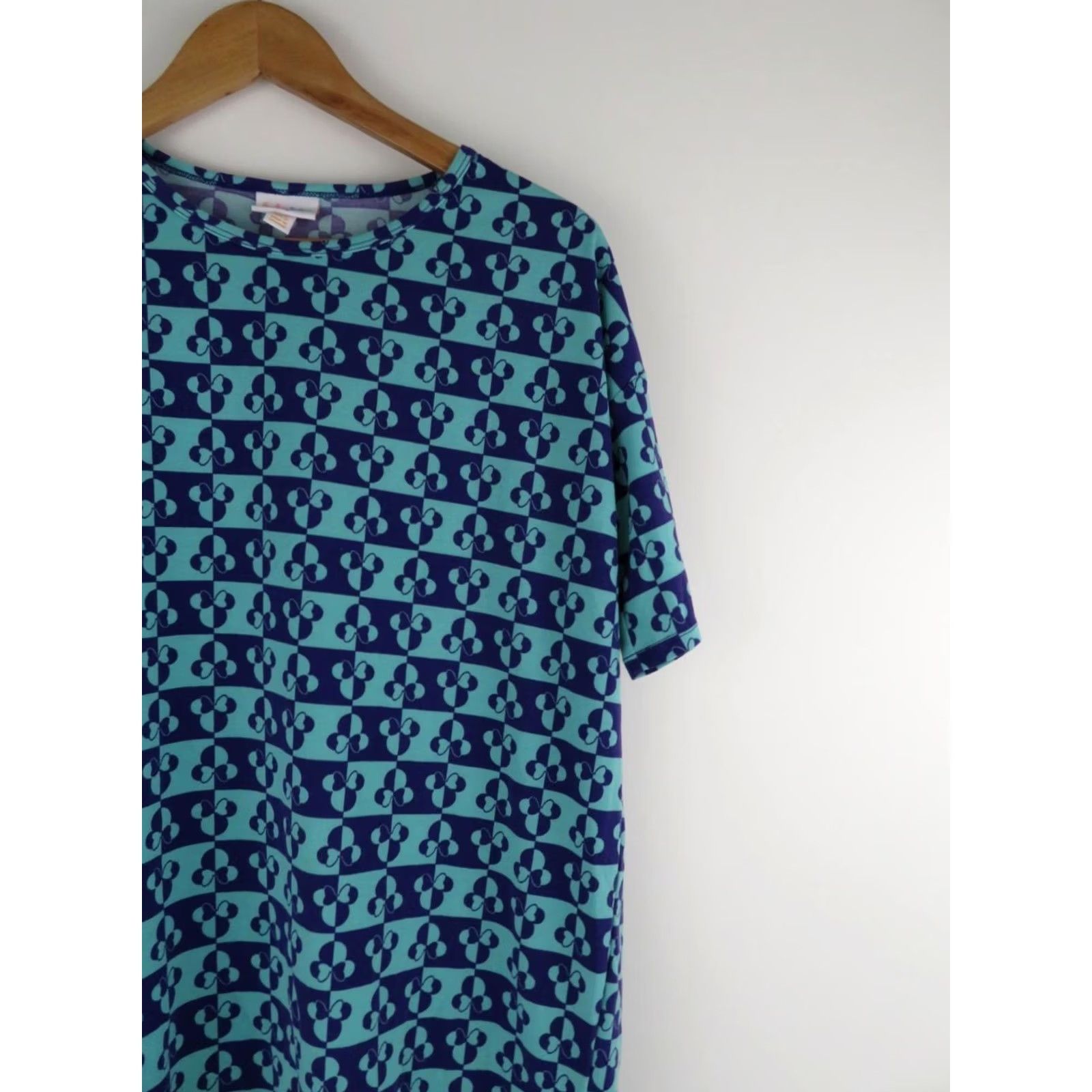 Vintage LuLaRoe Women's Disney Minnie Mouse Irma Tunic Top Tee XXS Blue High Low Size XXS / US 00 / IT 34 - 2 Thumbnail