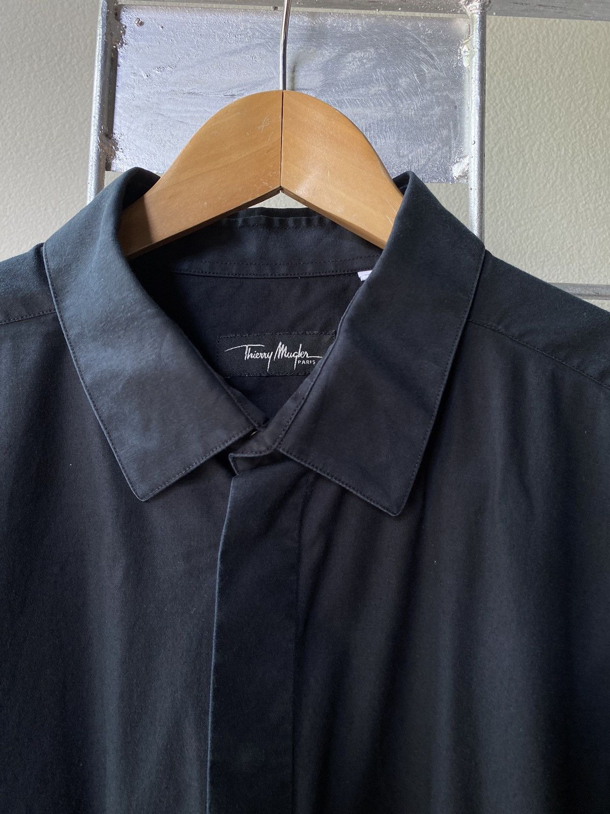 Thierry Mugler Thierry Mugler black shirt Size US L / EU 52-54 / 3 - 9 Thumbnail