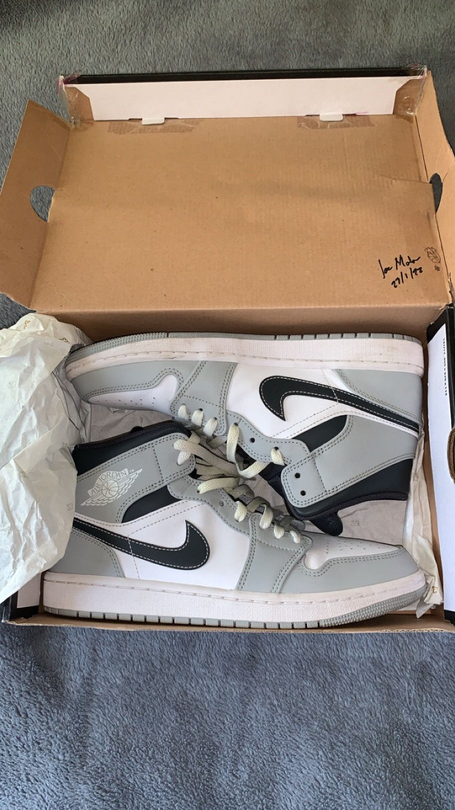 Jordan Brand Jordan 1 smoke grey Size US 9 / EU 42 - 1 Thumbnail