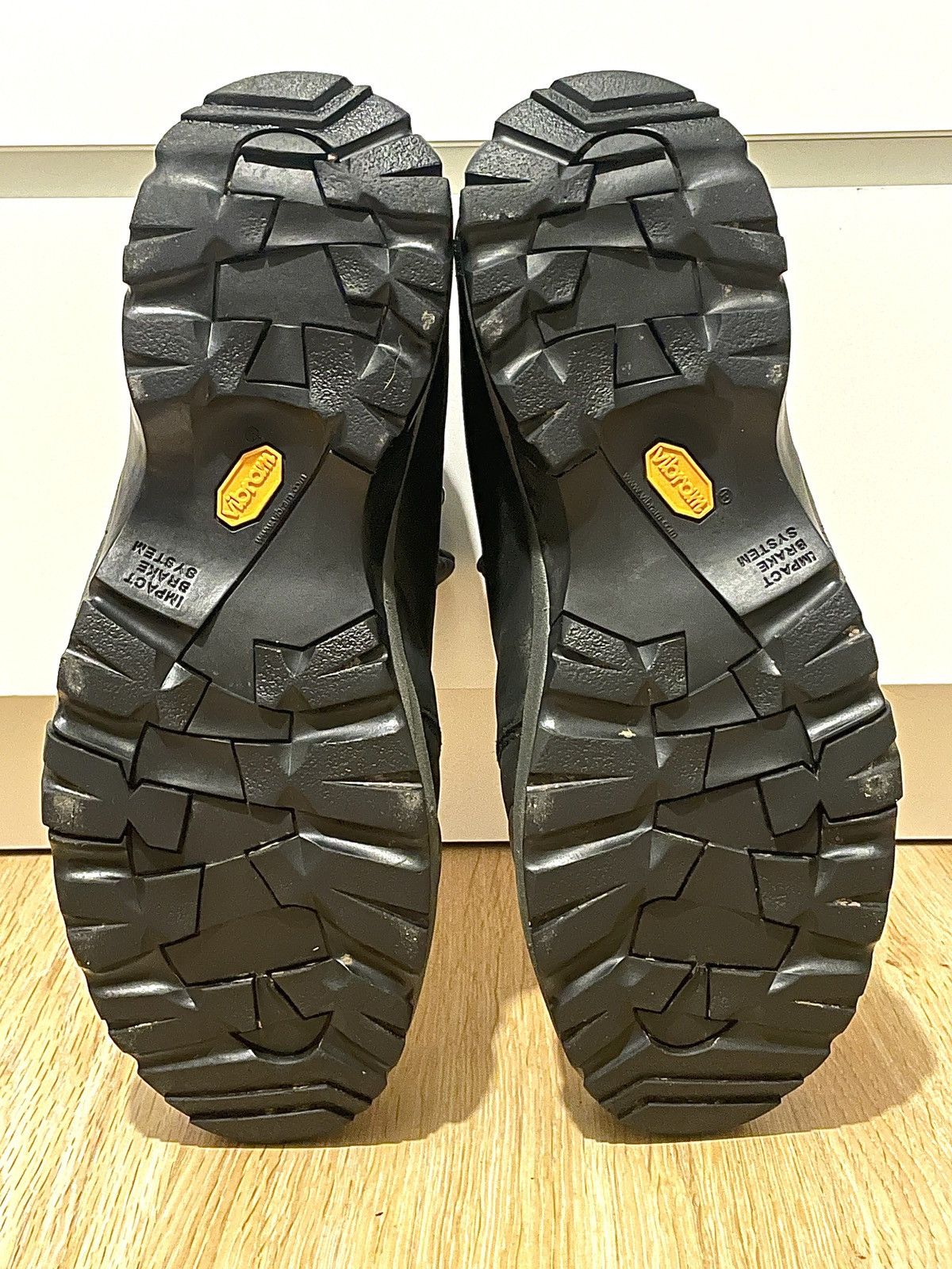 La Sportiva La Sportiva Trek GTX Hiking Boots EU46 Gore-Tex Vibram 90s Size US 12.5 / EU 45-46 - 13 Thumbnail
