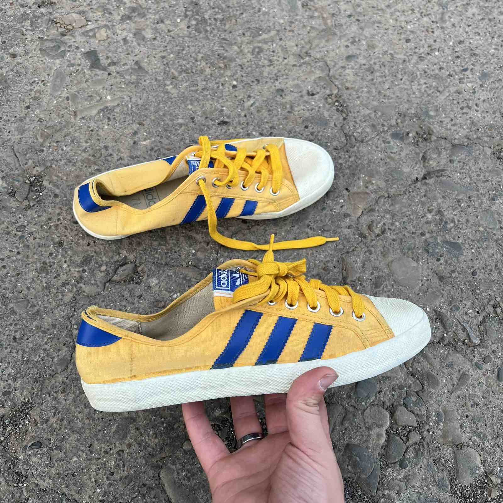 Vintage Adidas Adria 1970s Canvas Trainers Made In Taiwan Sneakers Size US 7 / EU 40 - 1 Thumbnail