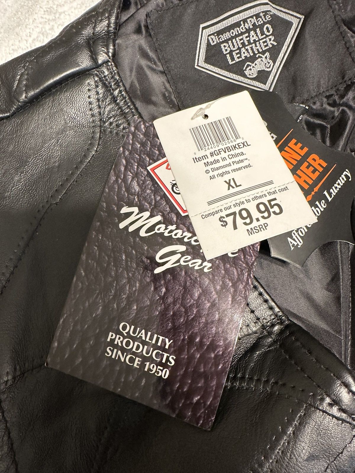 Other NWT Buffalo Leather Diamond Plate Motorcycle Vest-Patches-XL Size US XL / EU 56 / 4 - 4 Thumbnail