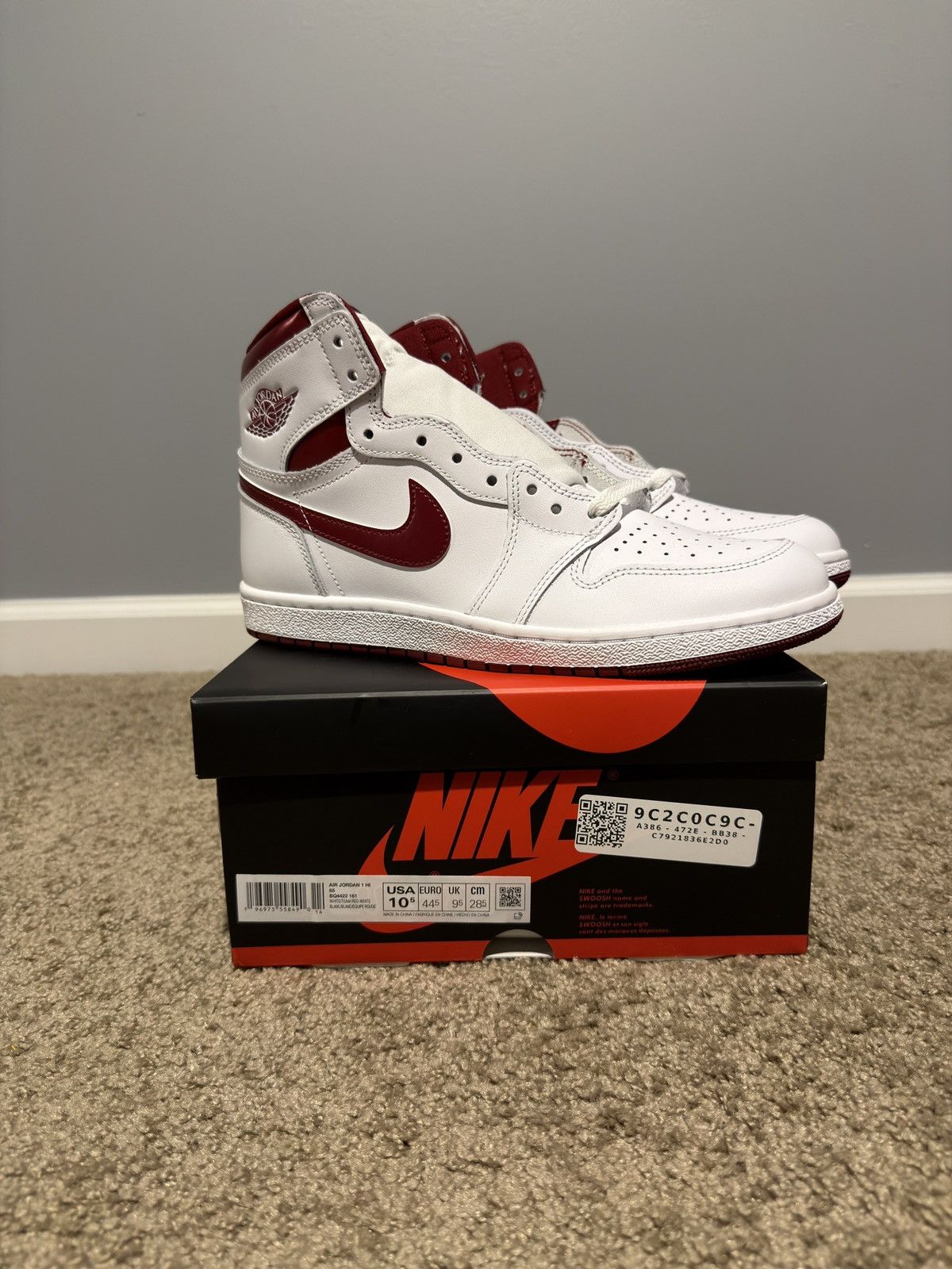 [NWT] 2024 Air Jordan 1 High OG '85 "Metallic Burgundy"