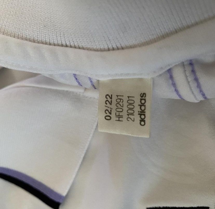 Adidas Real Madrid Home shirt **AUTHENTIC** Size US XL / EU 56 / 4 - 6 Thumbnail