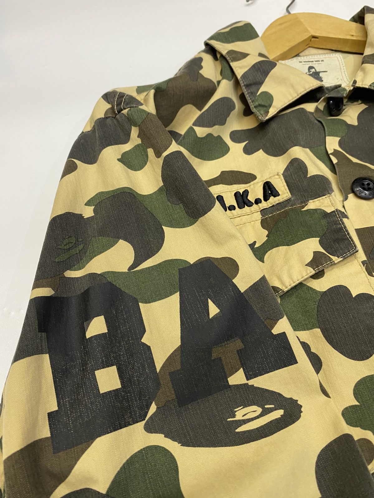 Bape ✨ OPEN BINDING OFFER ✨ Longslevee shirt BAPE army Size US M / EU 48-50 / 2 - 11 Thumbnail