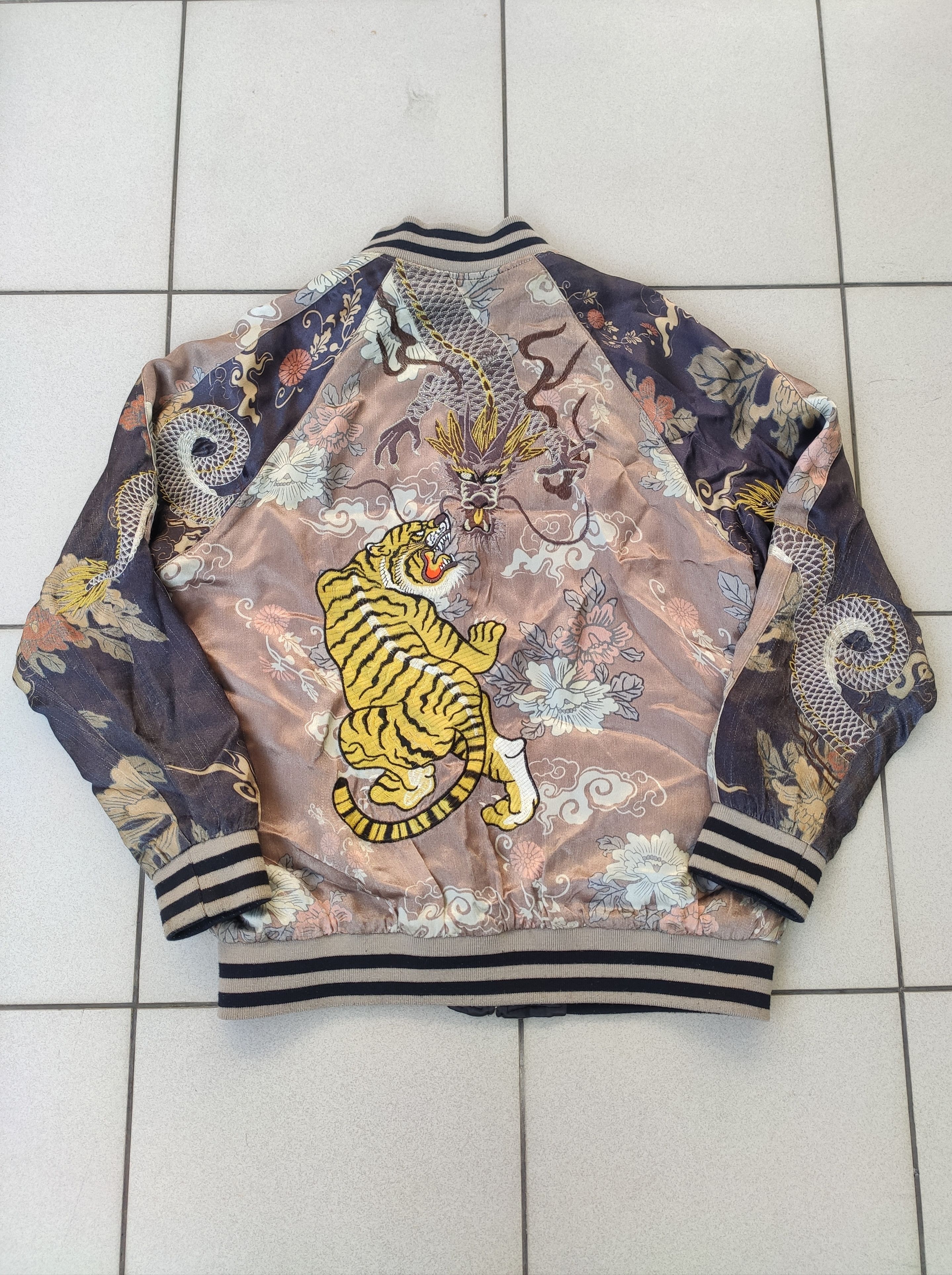 Zara Rare Zara bomber men jacket abstract retro silk Size US S / EU 44-46 / 1 - 6 Thumbnail