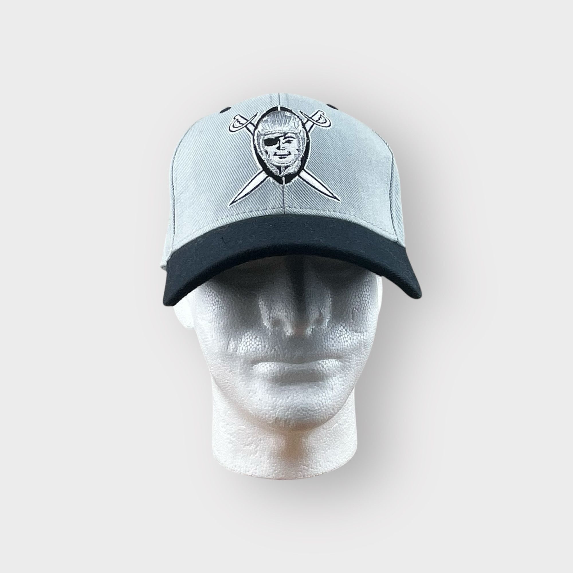 Reebok × Vintage Vintage Oakland Raiders Reebok NFL Hat Size ONE SIZE - 1 Thumbnail