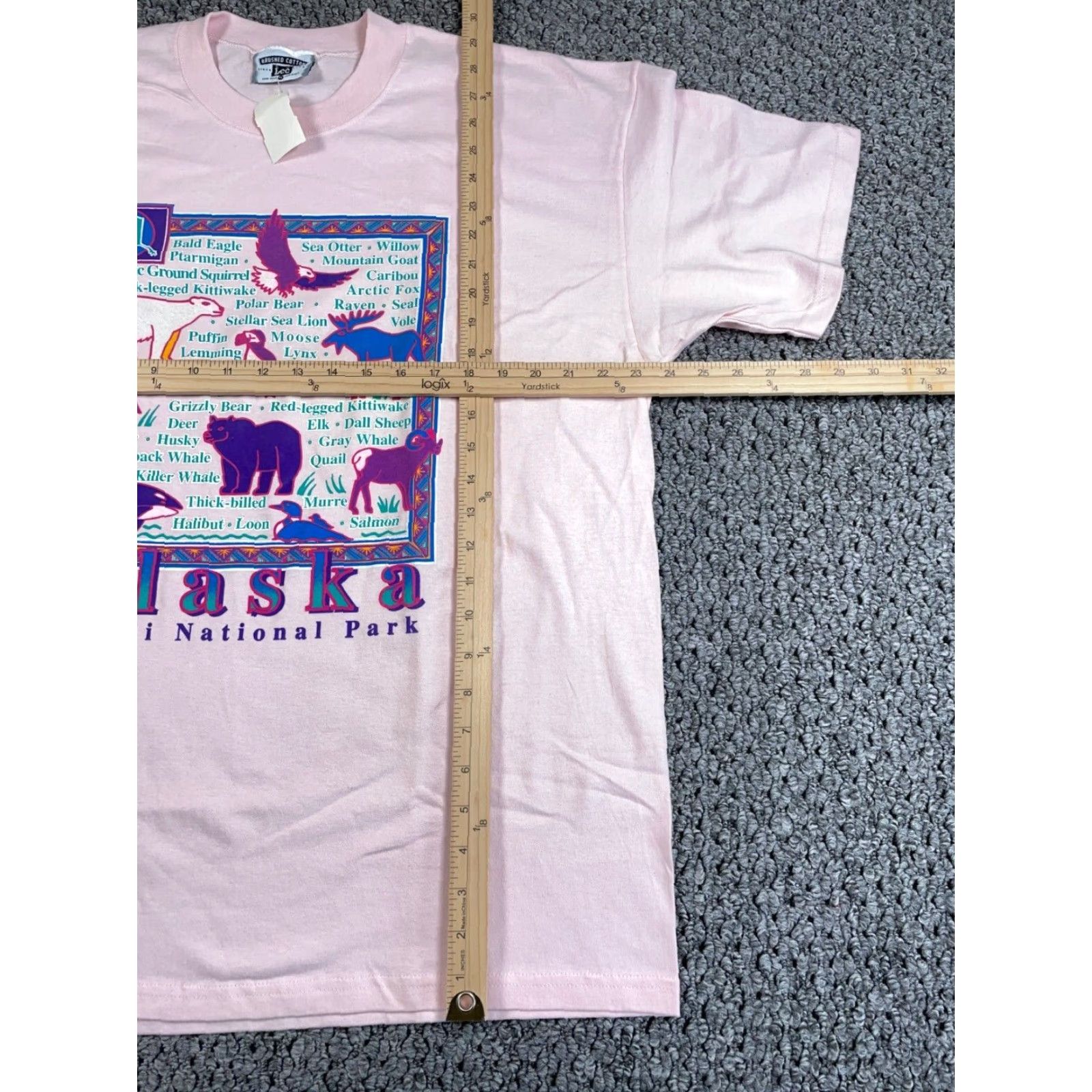 Lee VINTAGE Lee Alaska Denali Park T-Shirt Adult XL Pink 90s Nature Outdoor Animals Made in USA Size US XL / EU 56 / 4 - 7 Thumbnail
