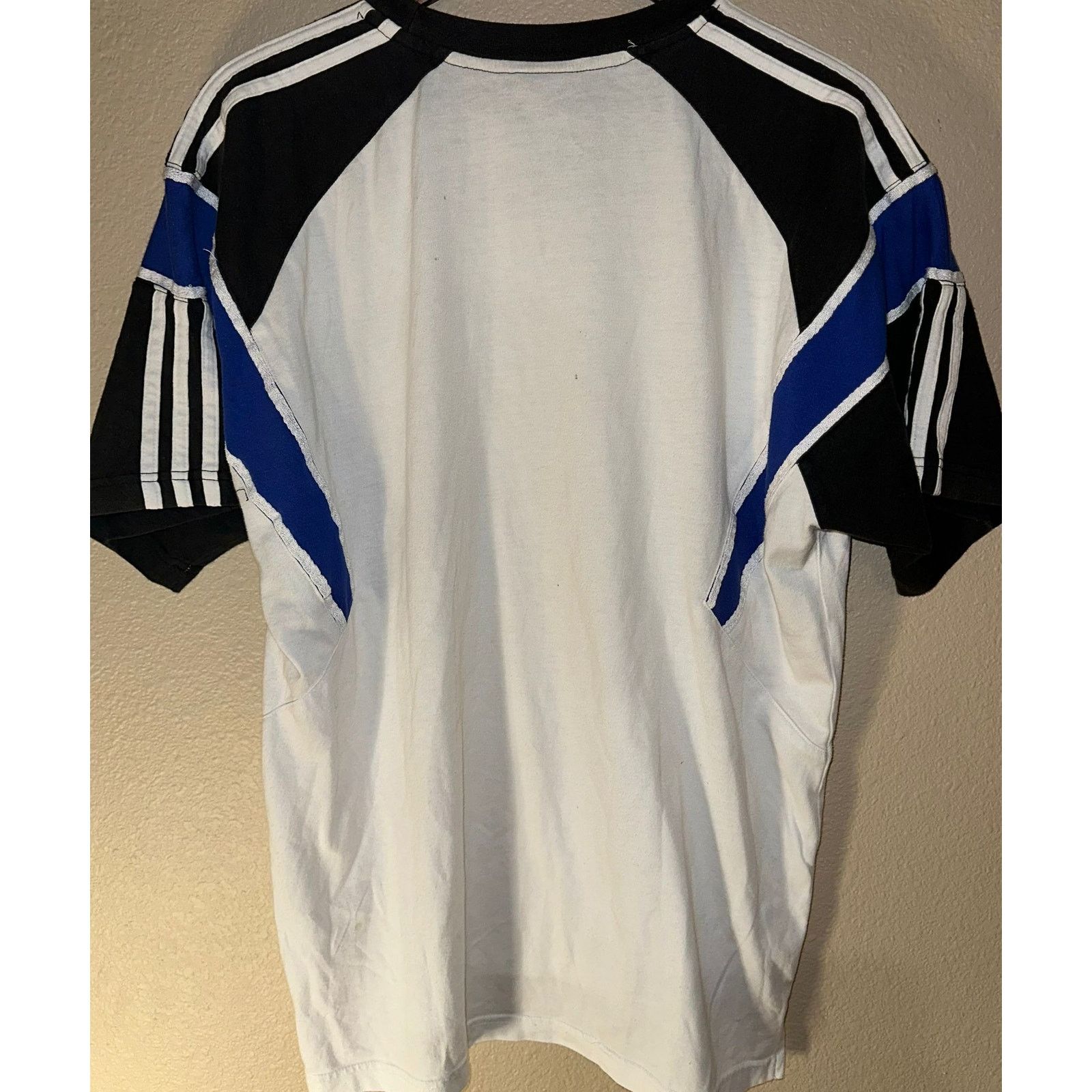 Adidas 👕 Classic Short Sleeve Adidas T-Shirt - Size L Size US L / EU 52-54 / 3 - 2 Thumbnail