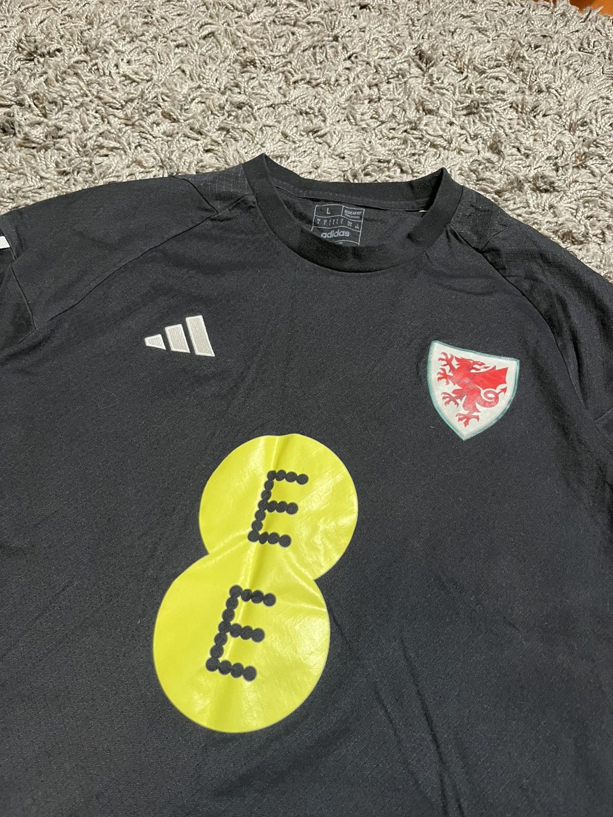 Adidas ADIDAS WALES FOOTBALL NATIONAL TEAM 2022 SOCCER JERSEY Size US L / EU 52-54 / 3 - 2 Thumbnail