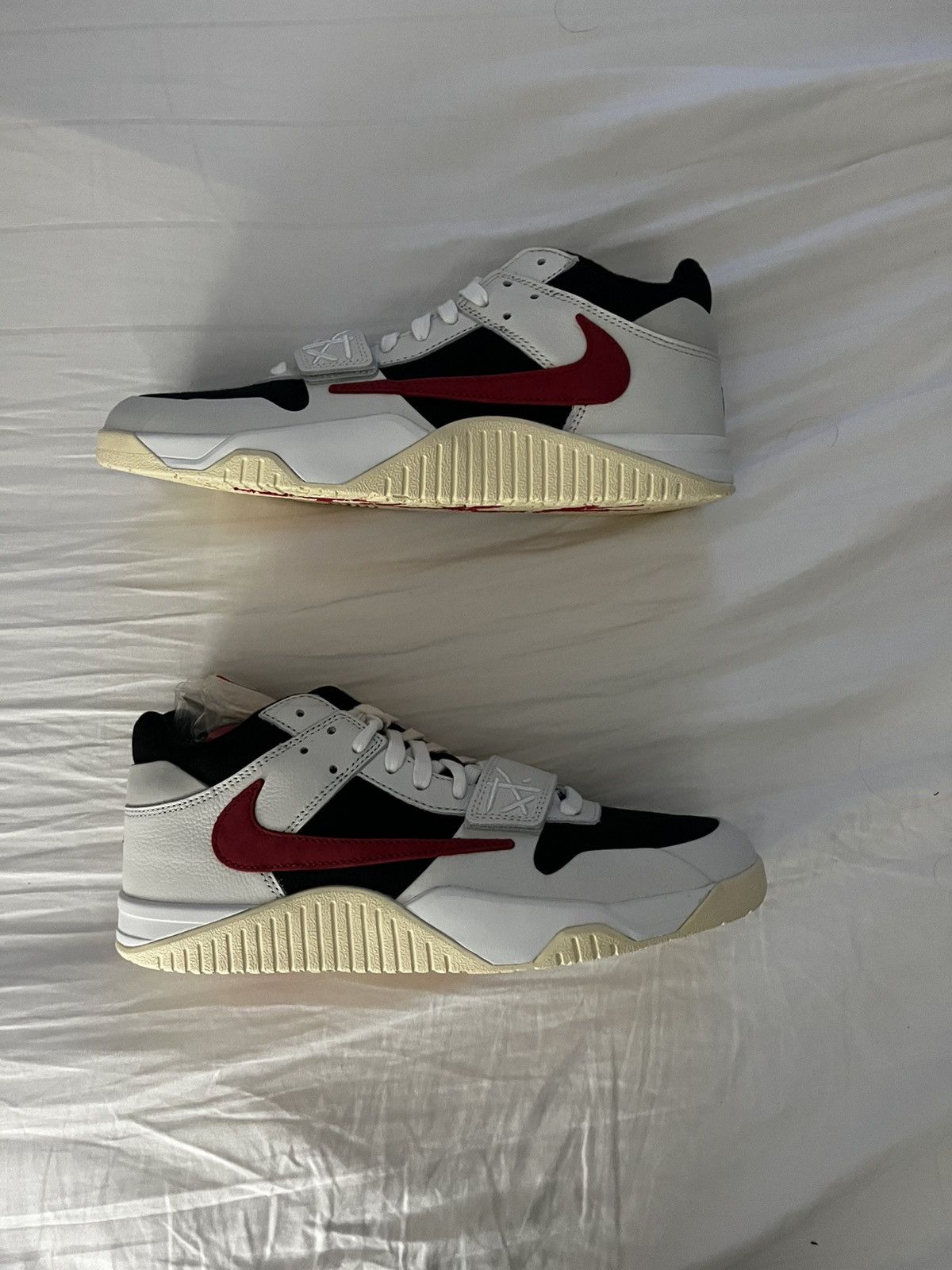 Jordan Jumpman Jack TR (Travis Scott university red)