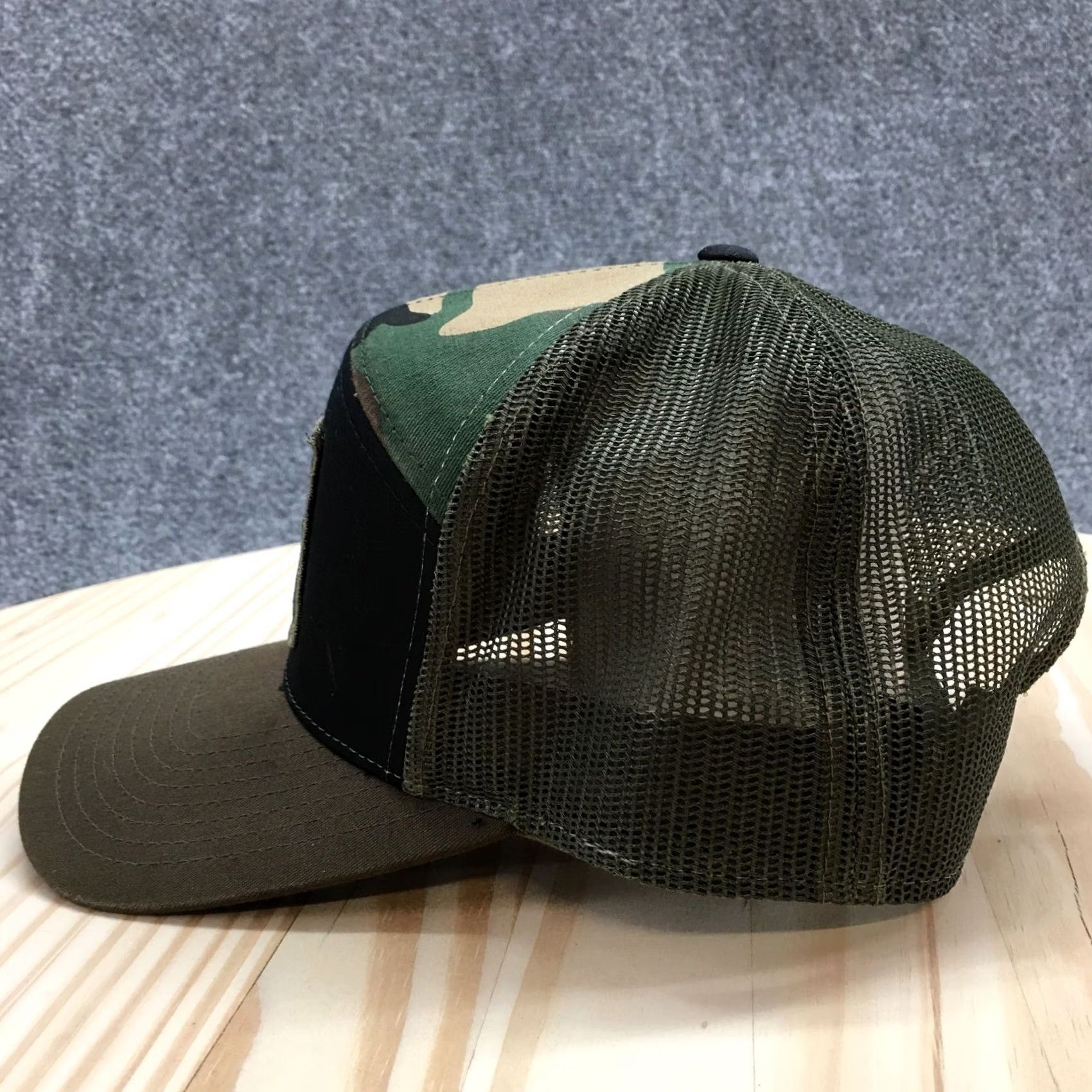 Vintage Richardson Trucker Hat Men Green Camo OS Adjustable Curved Brim Embroidered Logo Size ONE SIZE - 6 Thumbnail