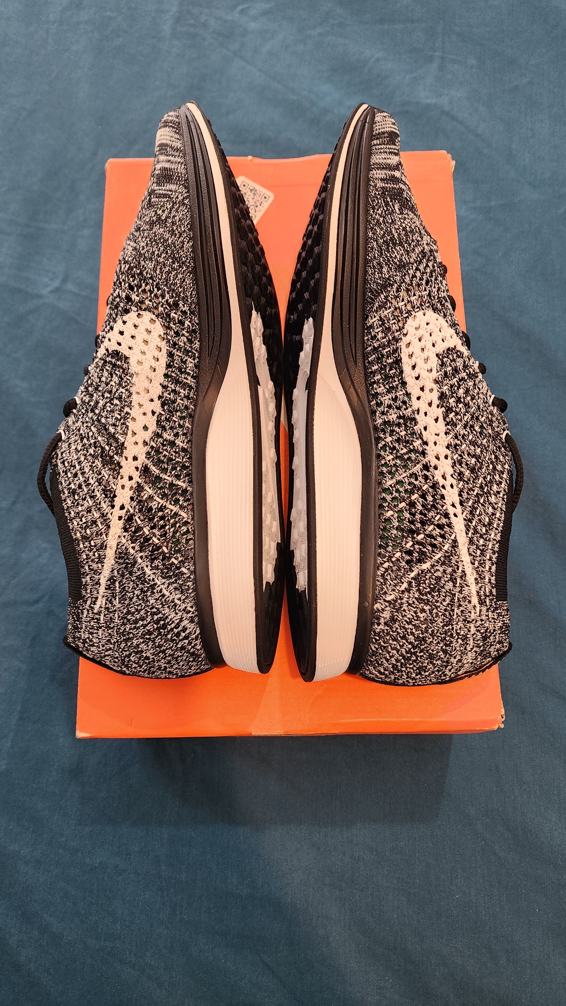 Nike Nike flyknit racer Size US 9 / EU 42 - 4 Thumbnail