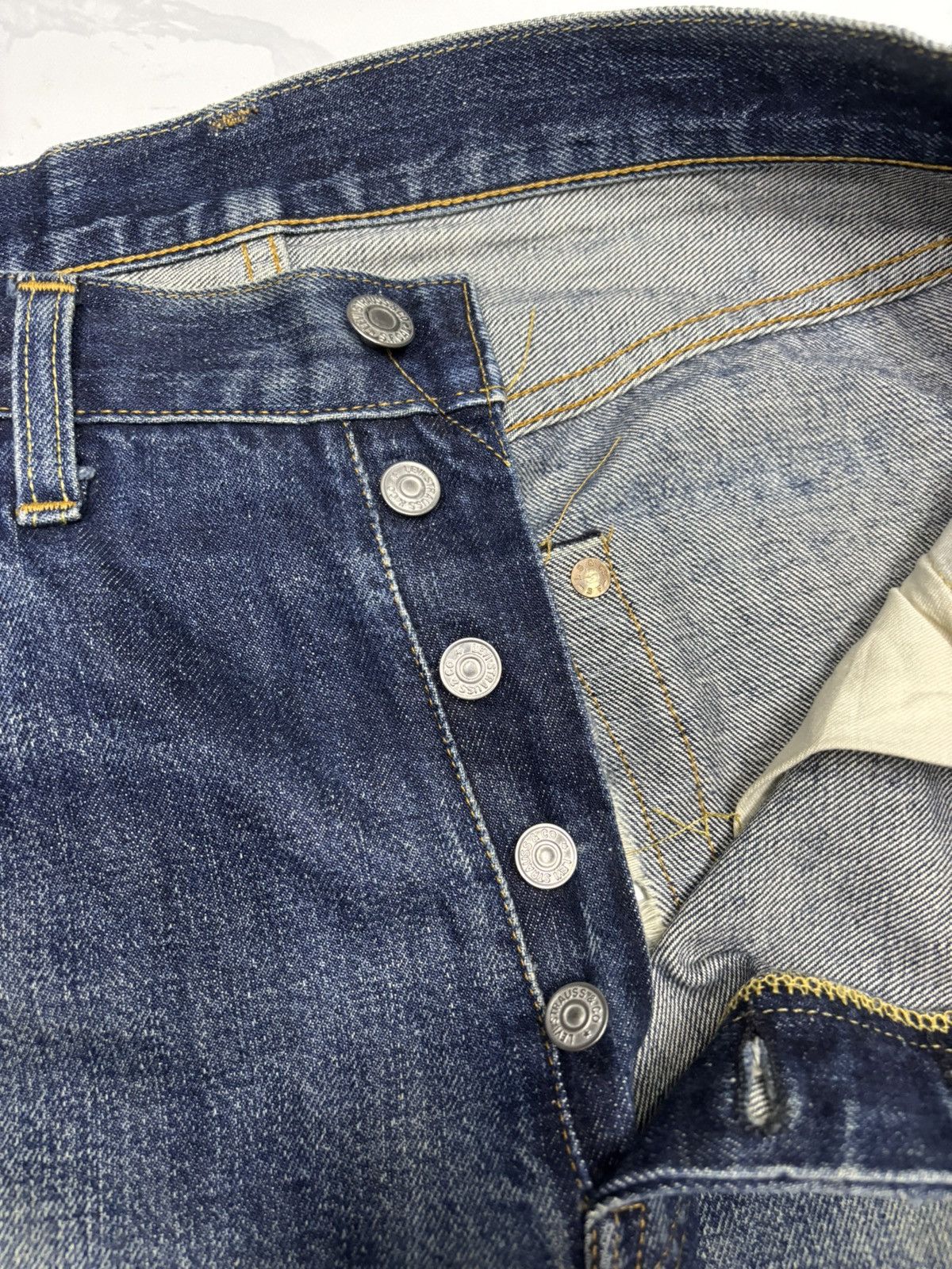 Levi's THRASHED Levis 501 Big E Selvedge Crash Denim Jeans Size US 31 - 13 Thumbnail