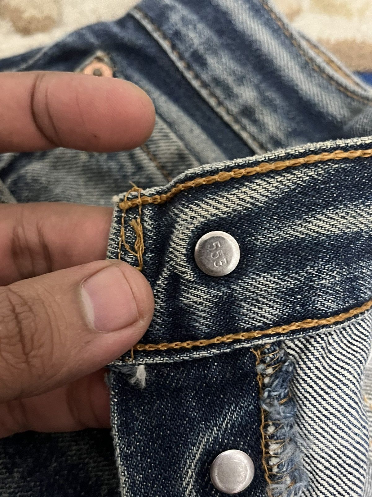 Levi's Vintage Levi’s 501 Dirty Blue Button 553 Jeans Size US 29 - 13 Thumbnail