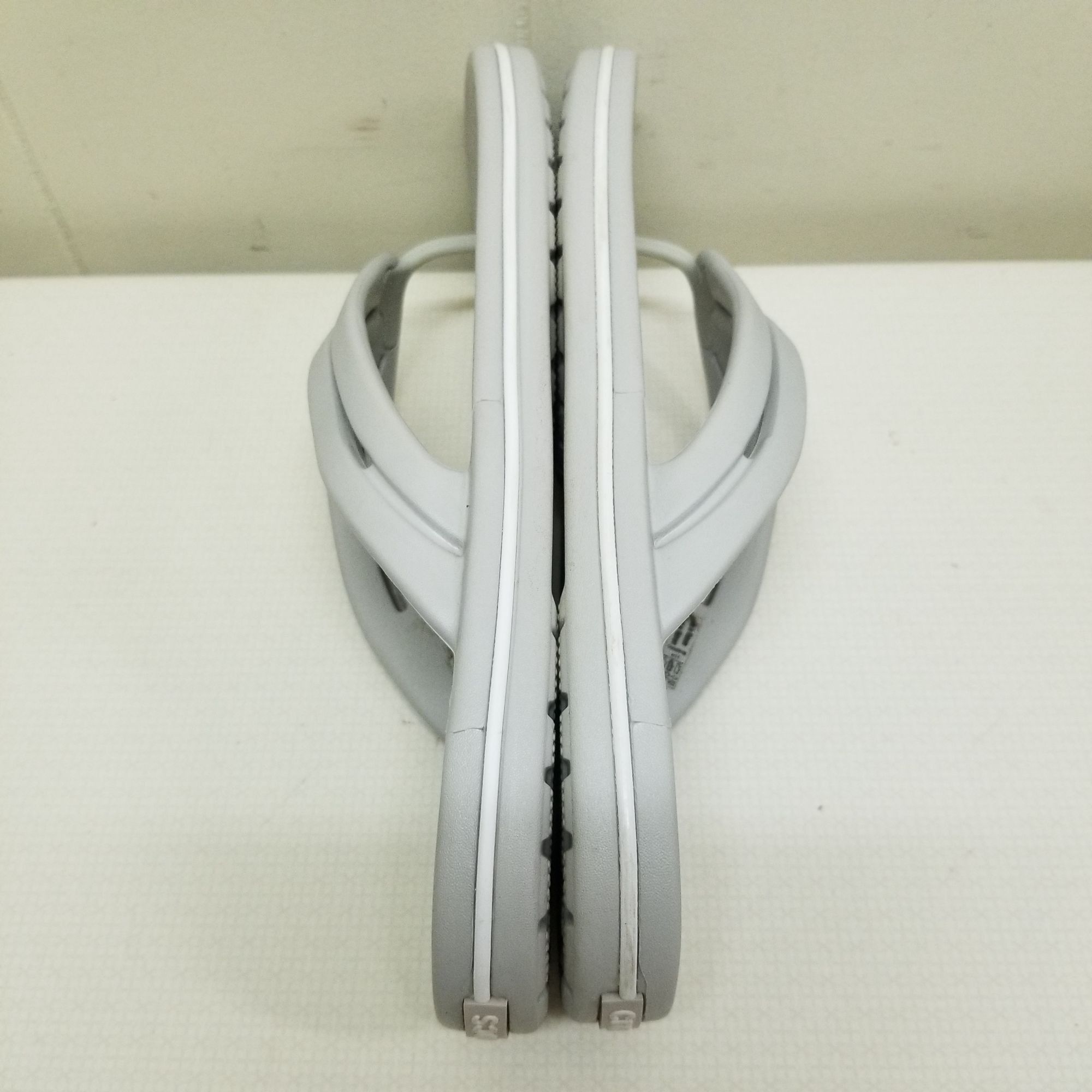 Crocs Crocs 11 Gray Thong Sandals REALLY SEXI FLIP Flops Rubber Ic Size US 11 / IT 41 - 5 Thumbnail