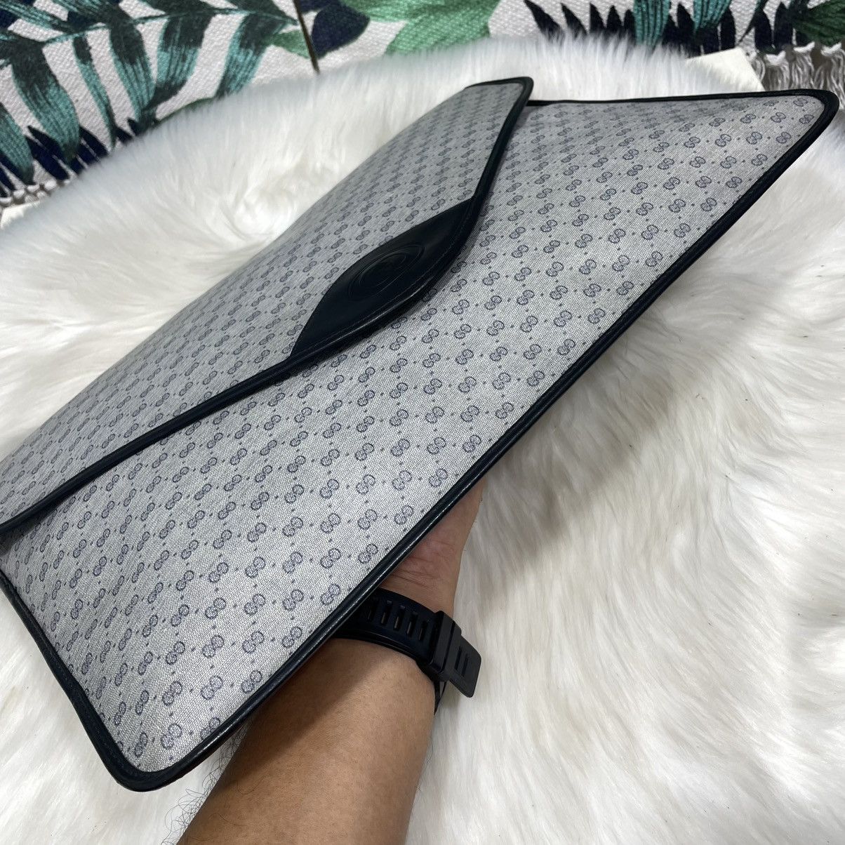 Gucci Authentic Vtg. GUCCI Large Portfolio Clutch Bag Size ONE SIZE - 6 Thumbnail