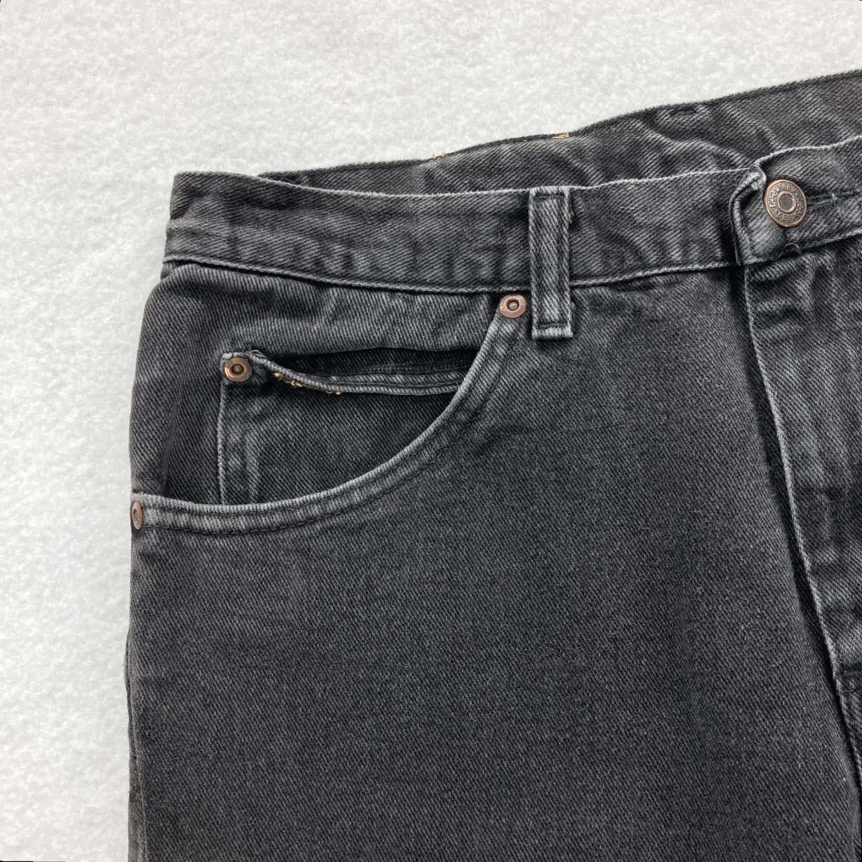 Lee VINTAGE Lee Jeans Mens 31x32 Straight Regular Black Charcoal Wash 90s Grunge Denim Size US 31 - 4 Thumbnail