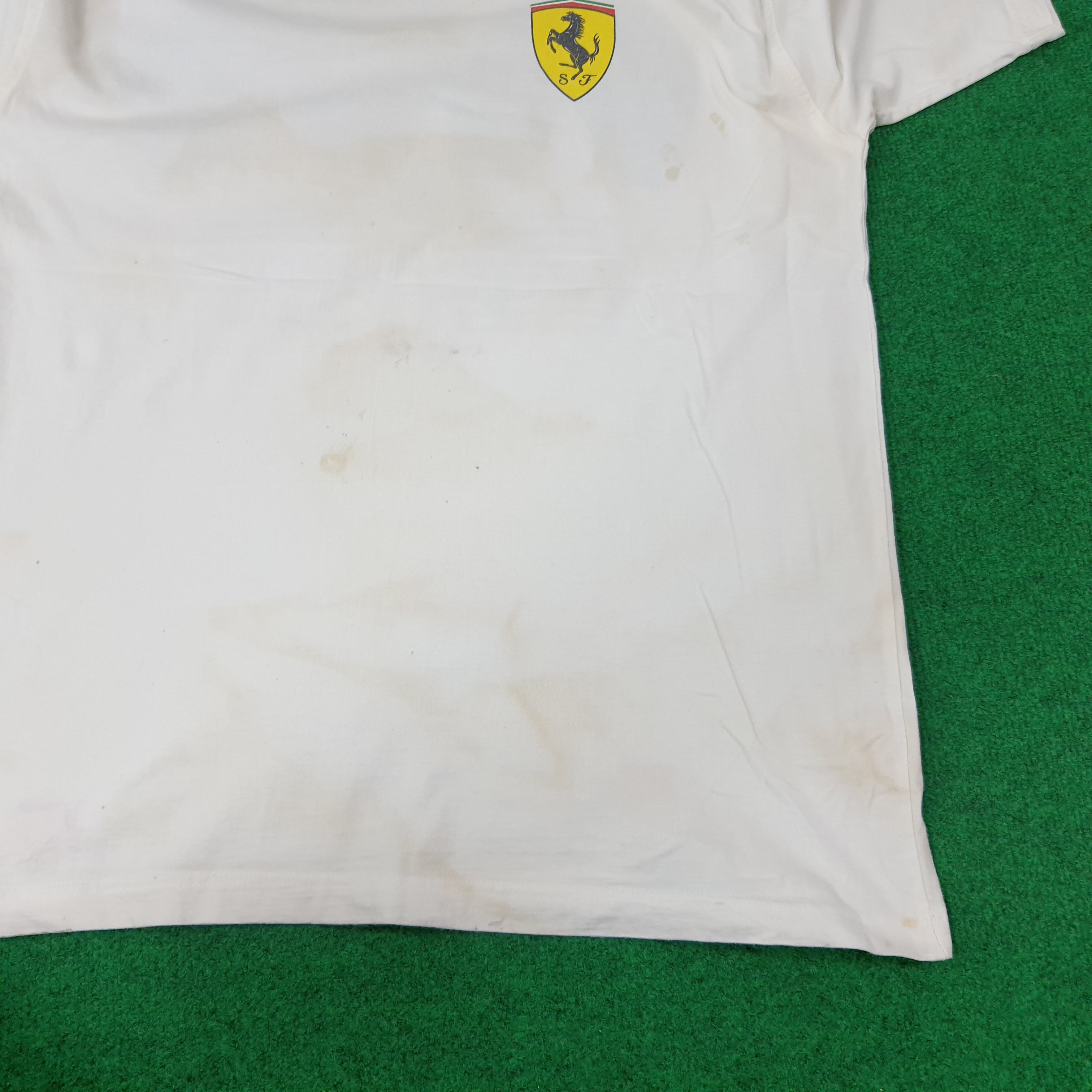 Ferrari Vintage Ferrari F1 World Championship 2000 Tshirt C249N57 Size US M / EU 48-50 / 2 - 14 Thumbnail
