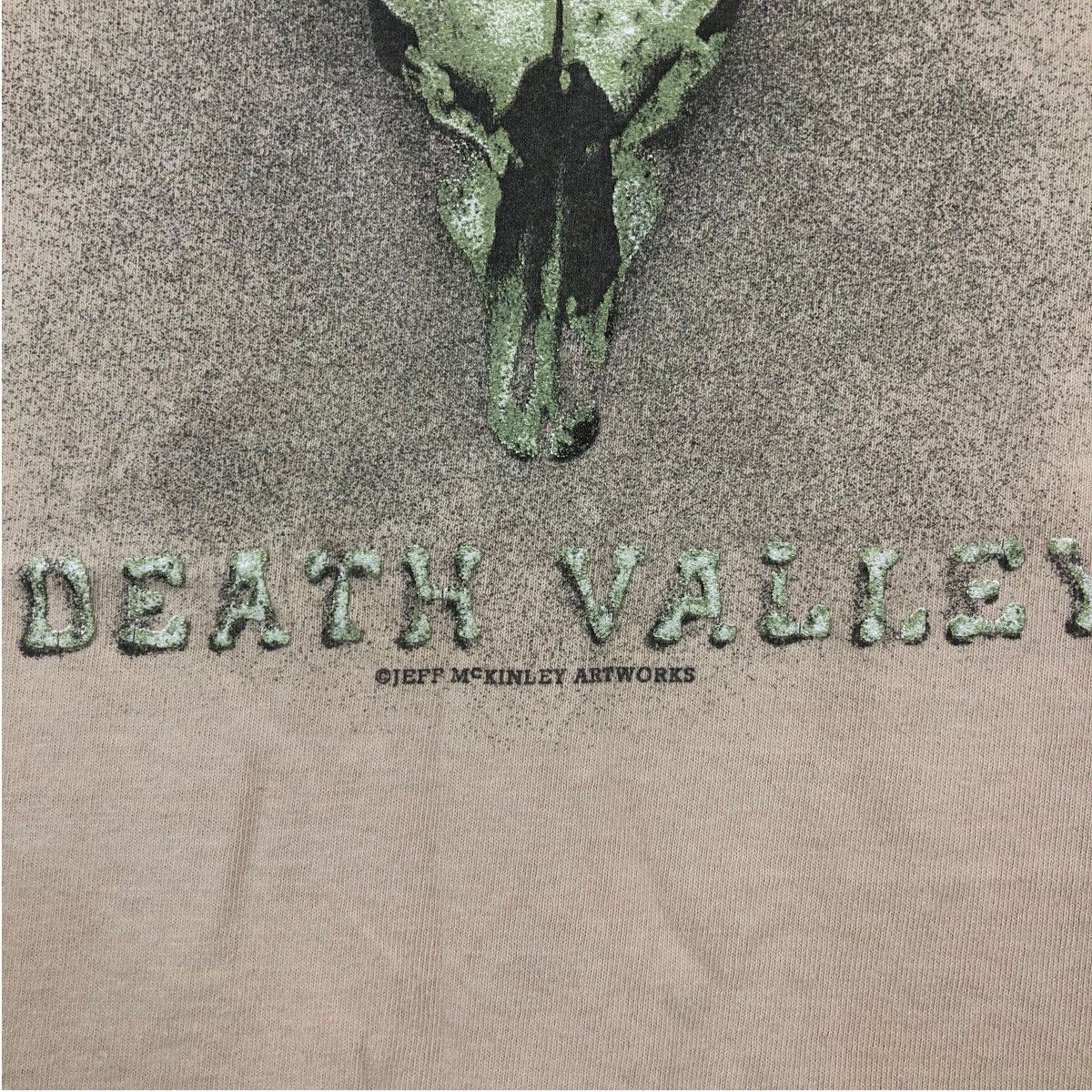 Vintage Vintage 90s Death Valley Jeff McKinley Artwork T Shirt SizeM Size US M / EU 48-50 / 2 - 3 Thumbnail