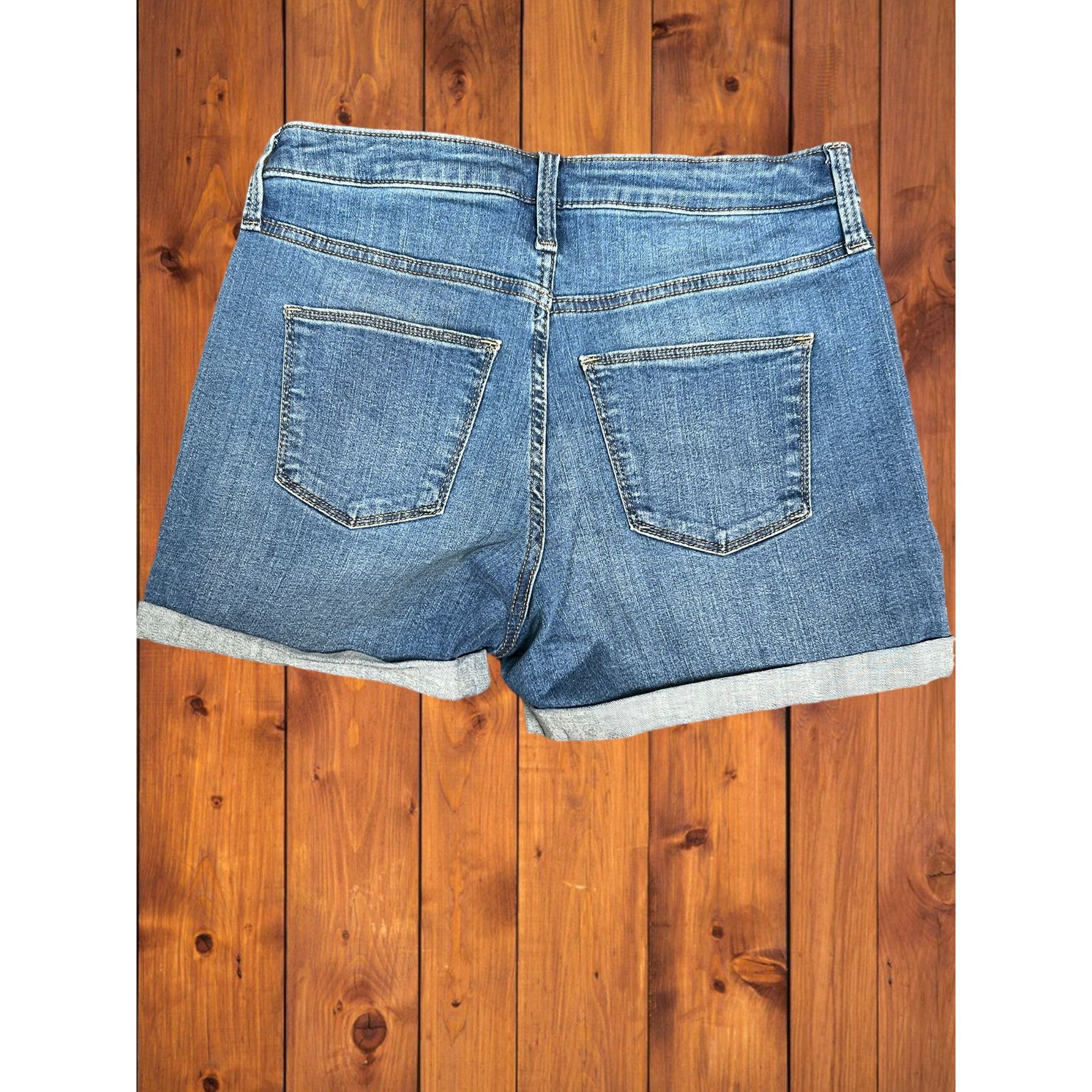Other Universal Thread High Rise Midi Denim Shorts Button Fly Cuff Size 28" / US 6 / IT 42 - 3 Thumbnail