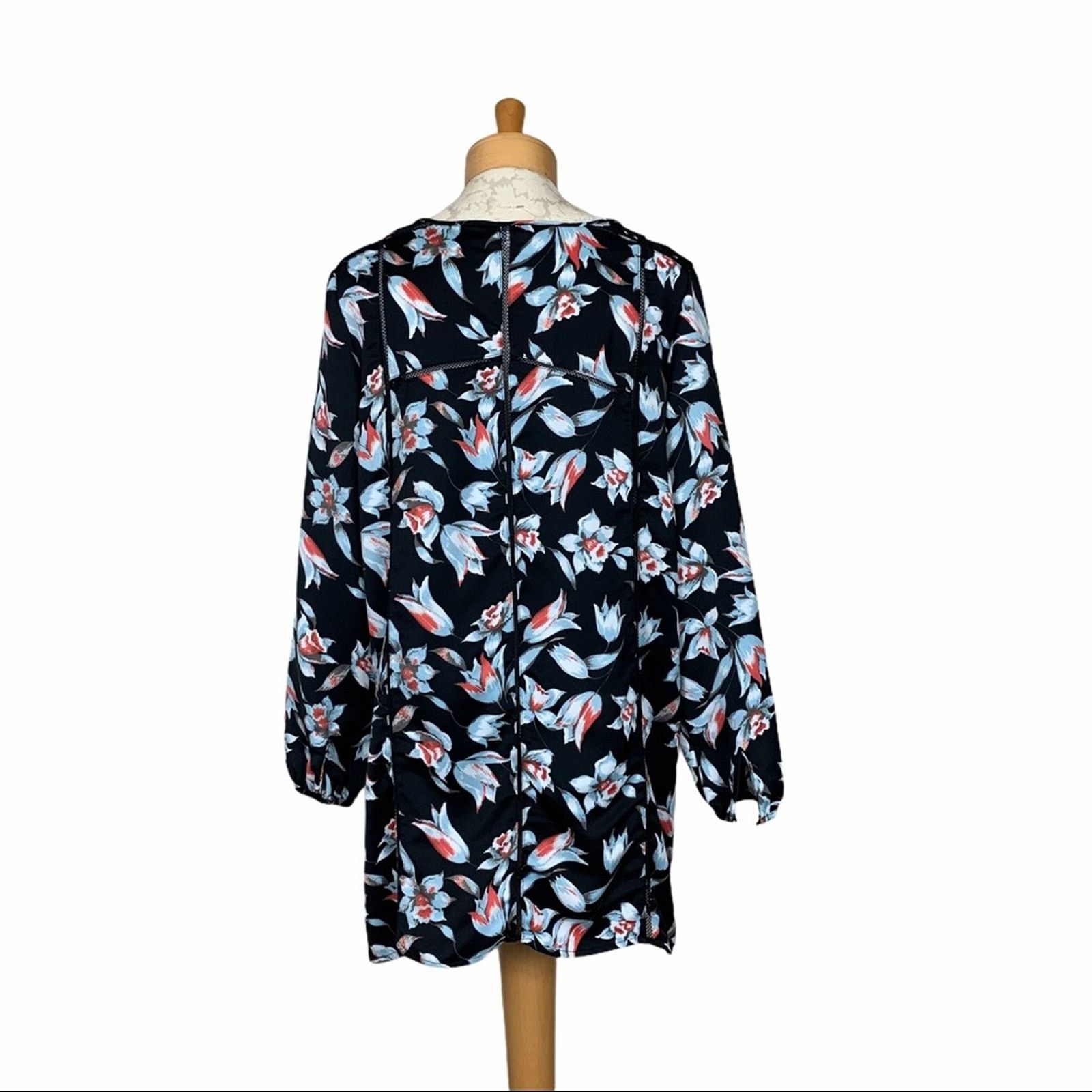 MINKPINK Minkpink Keep Blooming Dress Black Multi Size M Size M / US 6-8 / IT 42-44 - 5 Thumbnail