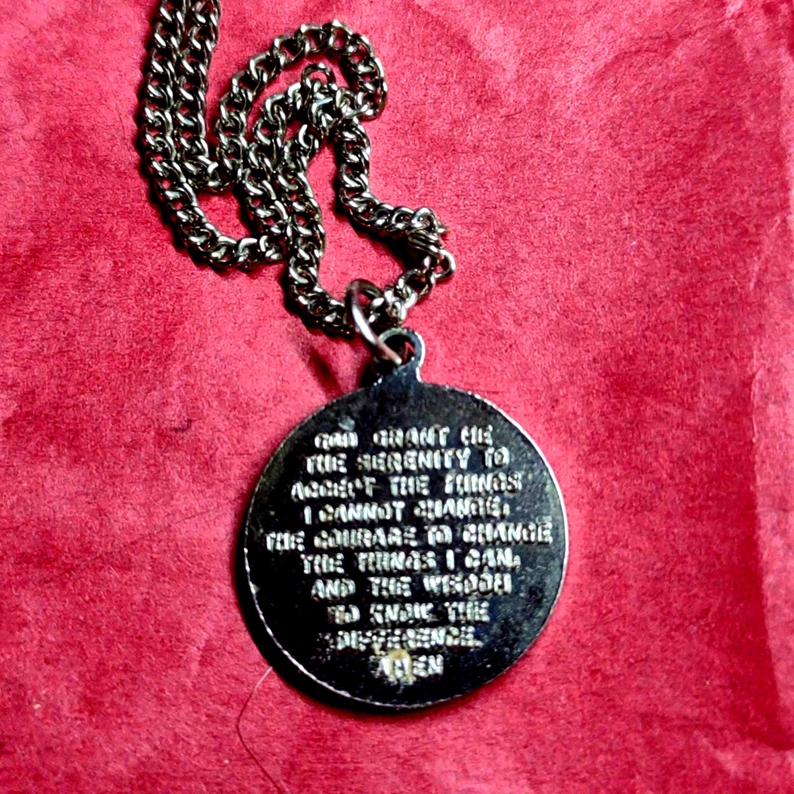 Vintage Vintage silver serenity prayer necklace~on back~ Size ONE SIZE - 2 Thumbnail