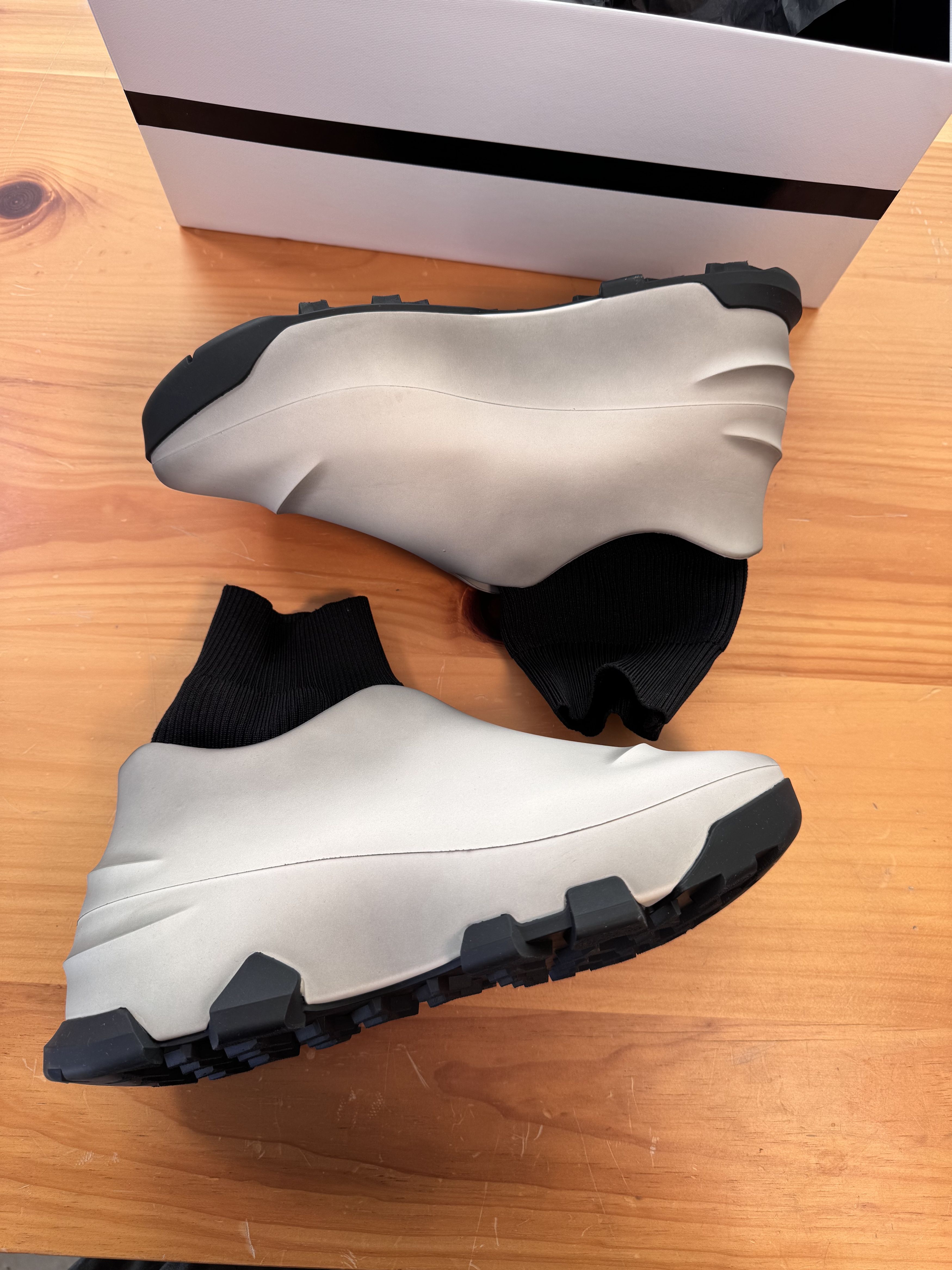 Givenchy Givenchy Mallow white sock slip on Size US 8 / EU 41 - 2 Thumbnail