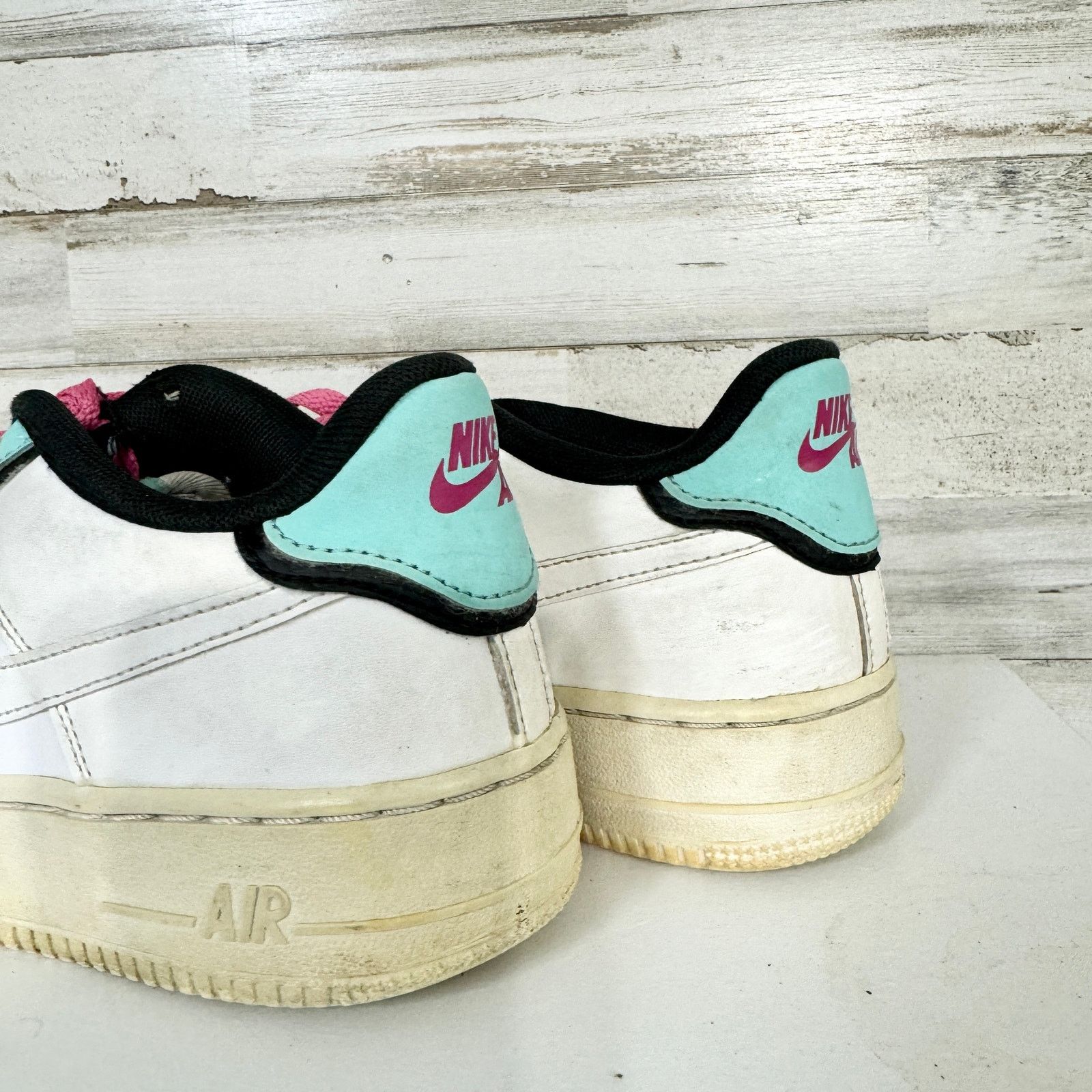 Nike Nike Youth Air Force 1 LV8 Running Shoes Sneakers Sz 6Y/7.5W Size US 7.5 / IT 37.5 - 4 Thumbnail