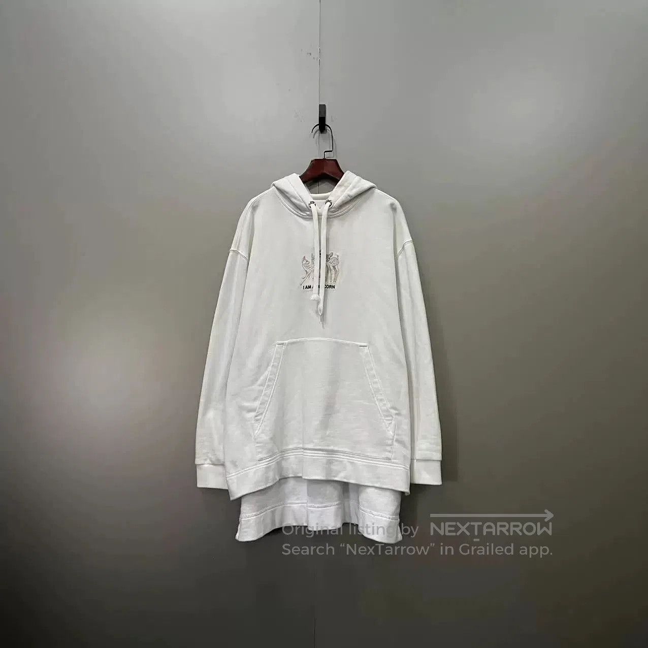 Burberry Burberry White Embroidered Logo Hoodie XS. Size XS / US 0-2 / IT 36-38 - 1 Thumbnail