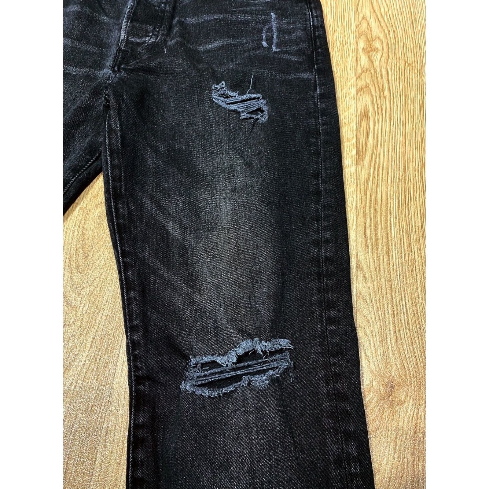 H&M H&M Ripped Jeans W30” L31” Slim Washed Black Button Fly Mens Used 5 Pocket Pants Size US 30 / EU 46 - 6 Thumbnail
