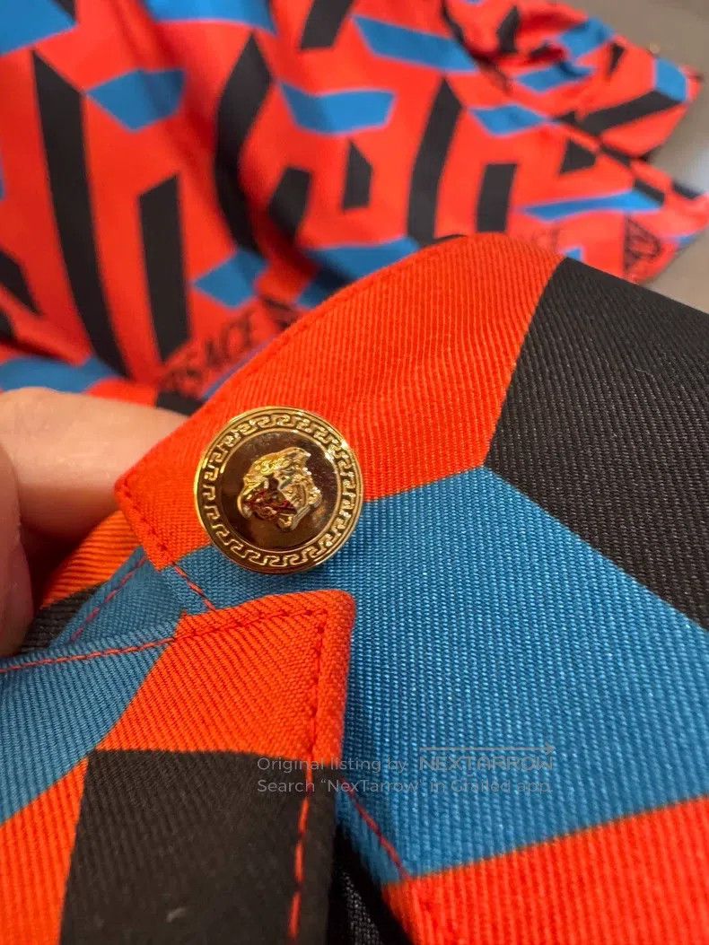 Versace Versace A silk shirt with a full logo paperback Size US S / EU 44-46 / 1 - 6 Thumbnail