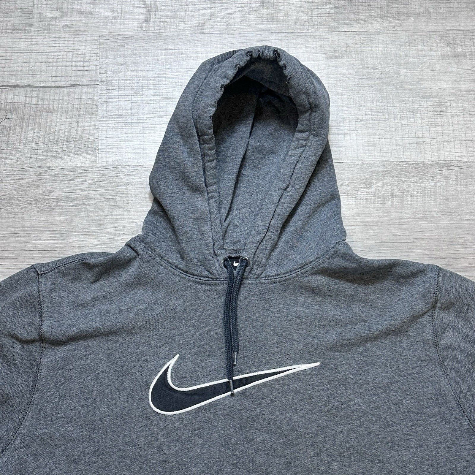 Nike Vintage Nike Hoodie Sweatshirt Gray Big Logo Center Swoosh Size US XL / EU 56 / 4 - 8 Thumbnail
