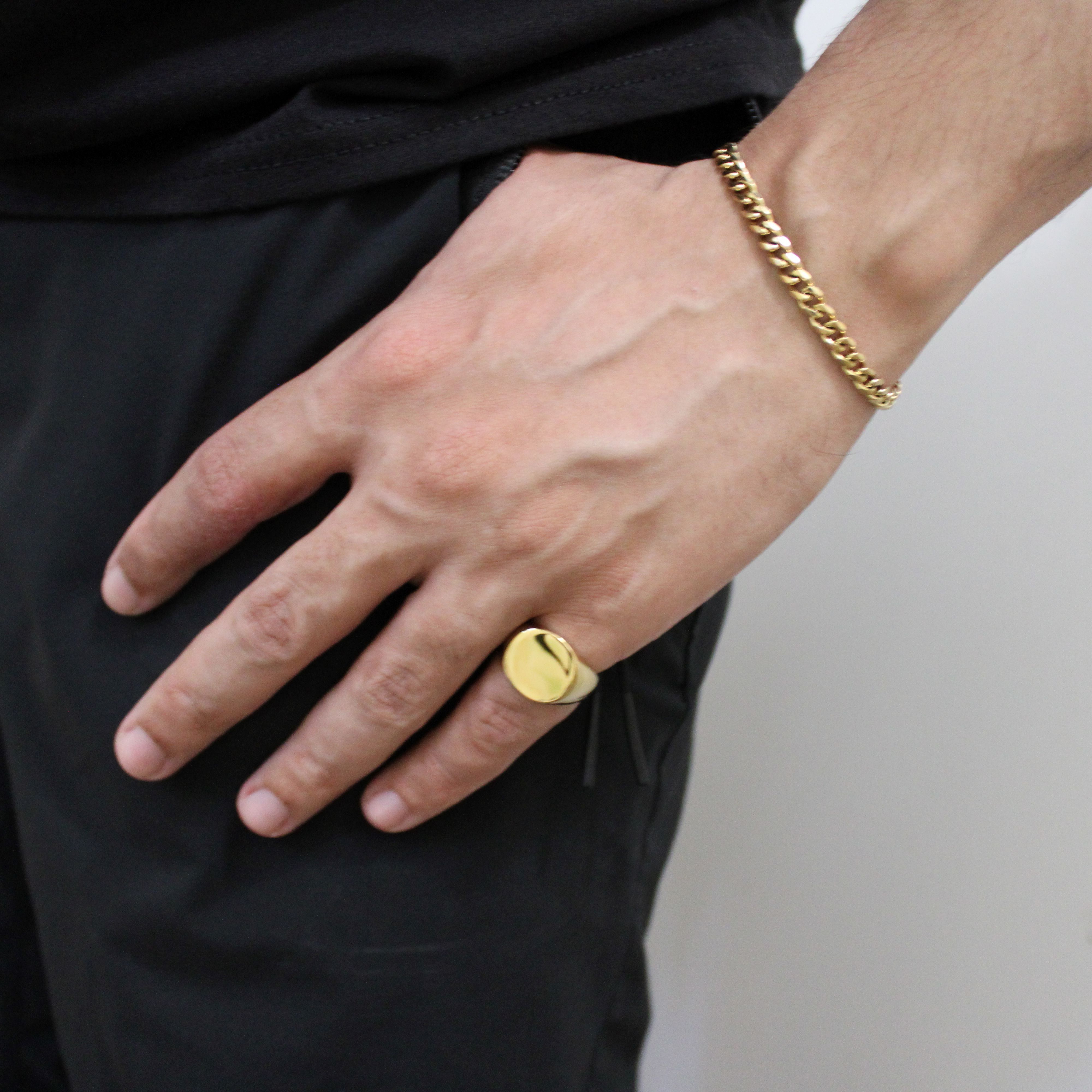 Jewelry Gold Horizontal Oval Signet Ring size 7-12 Size ONE SIZE - 6 Thumbnail