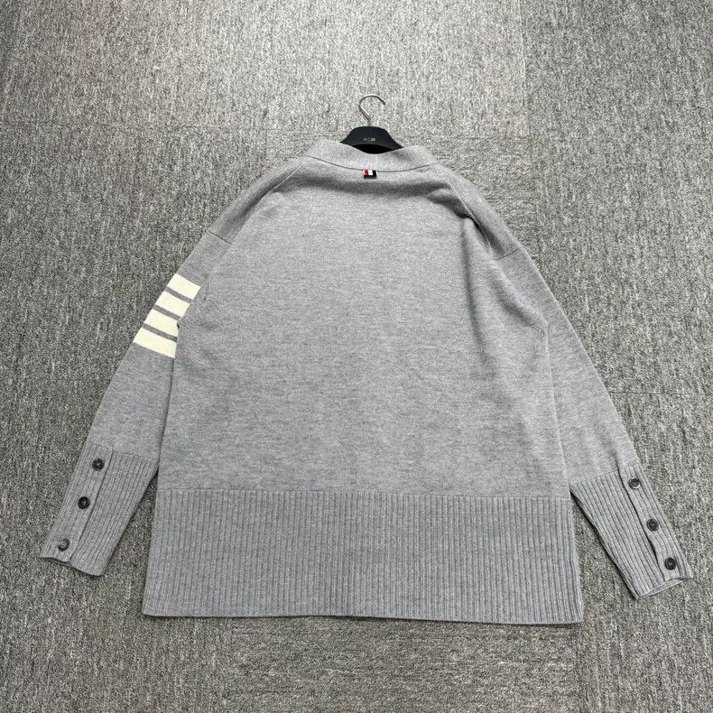 Thom Browne Thom Browne Four-stripe Wool Cardigan Size US XS / EU 42 / 0 - 5 Thumbnail
