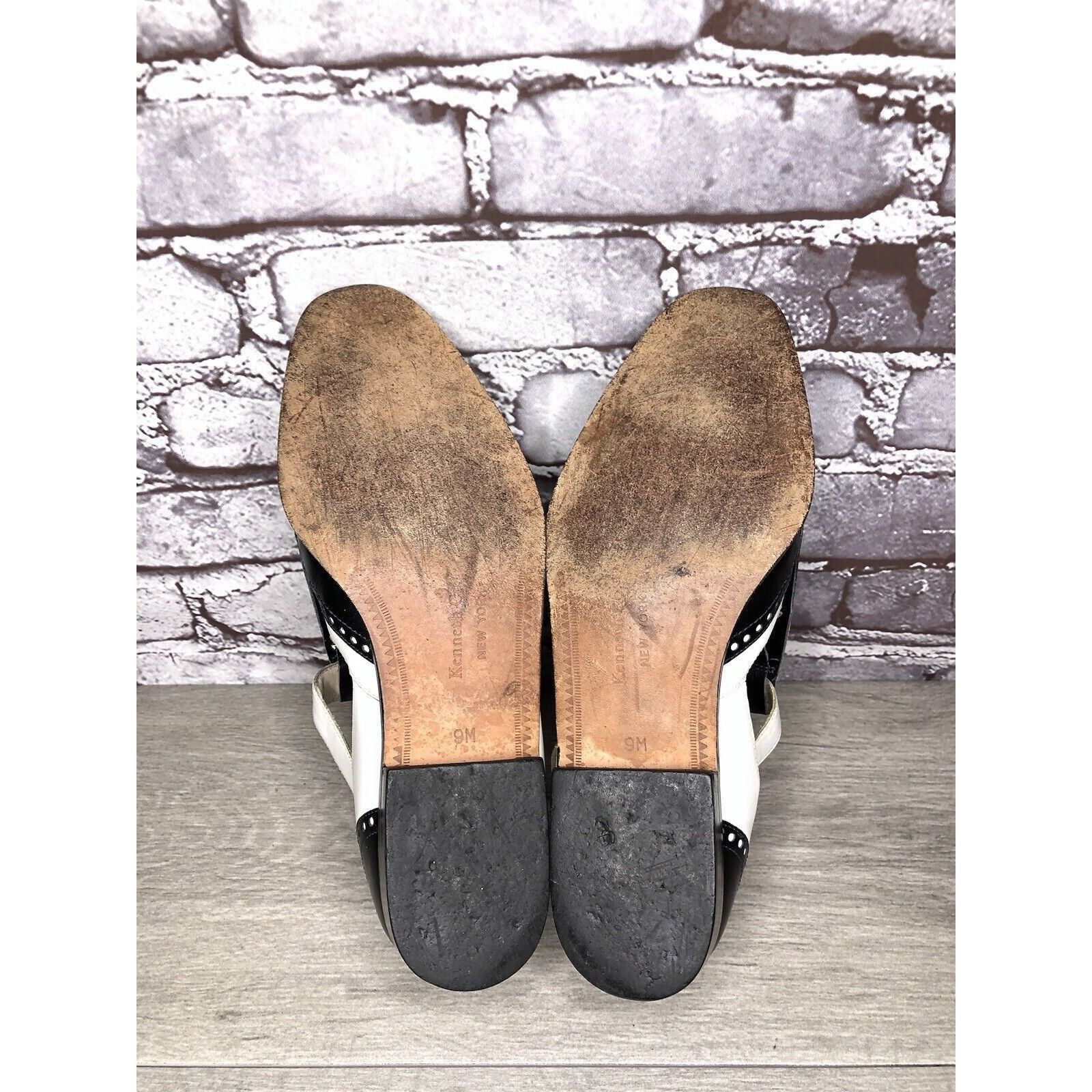 Kenneth Cole Kenneth Cole New York Black White Leather Kiltie Flats Shoes Size US 9 / IT 39 - 7 Thumbnail