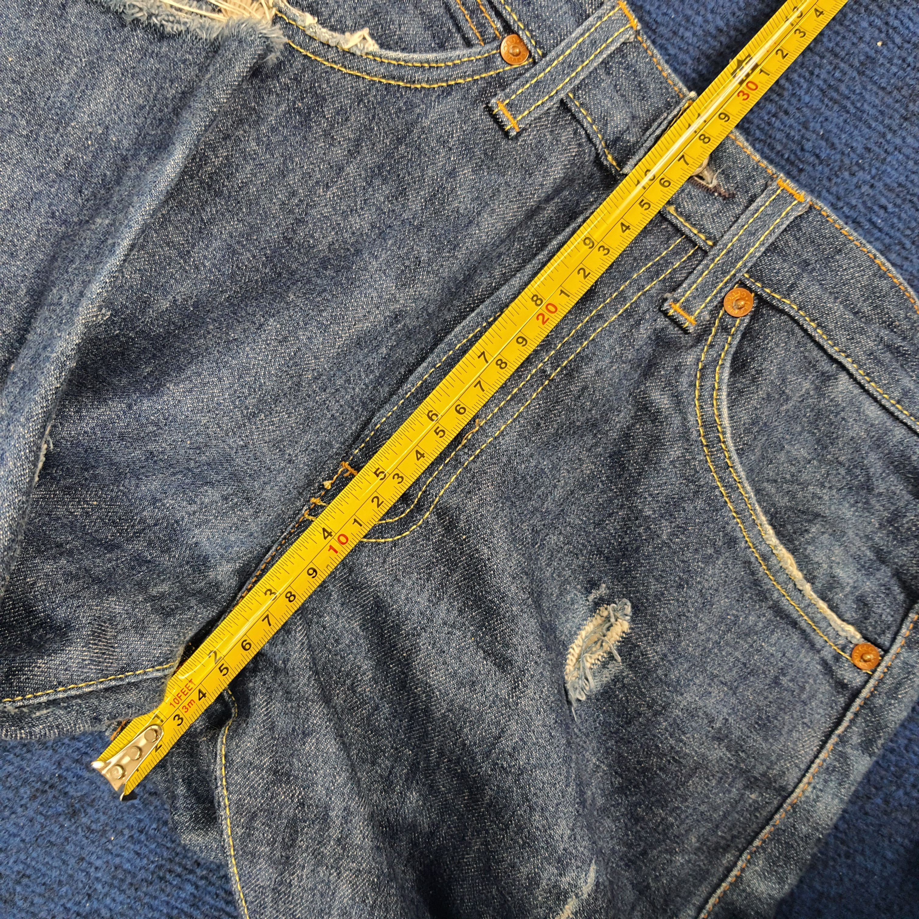 Gucci Vintage GUCCI Italian Brand Distressed Short Jeans Size US 27 - 12 Thumbnail