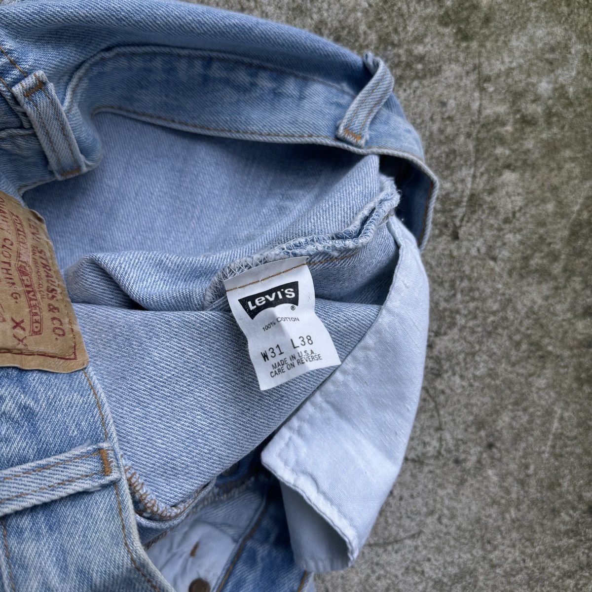 Levi's Vintage 90s Levi's 501 Light Wash Jeans 31x38 Size US 31 - 5 Thumbnail