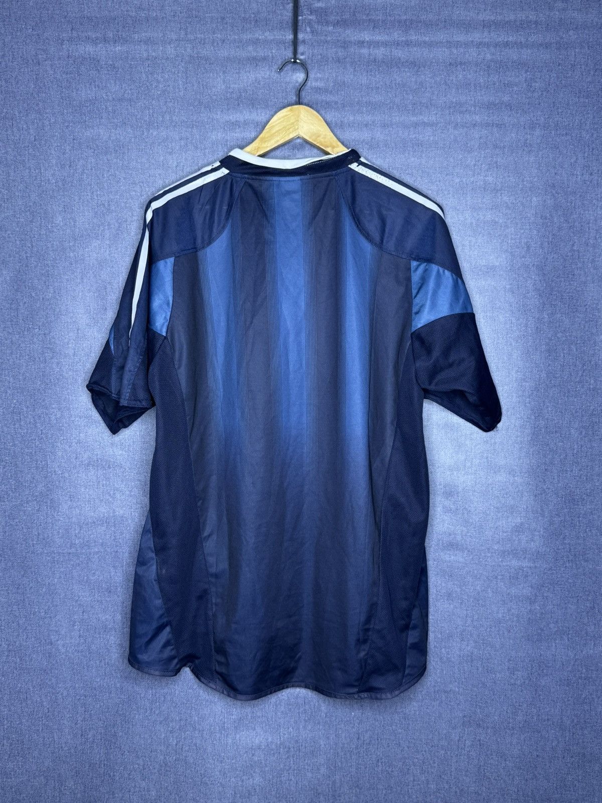 Adidas Vintage Adidas New Castle United Jersey 2004/2005 Away Retro Size US XL / EU 56 / 4 - 10 Thumbnail