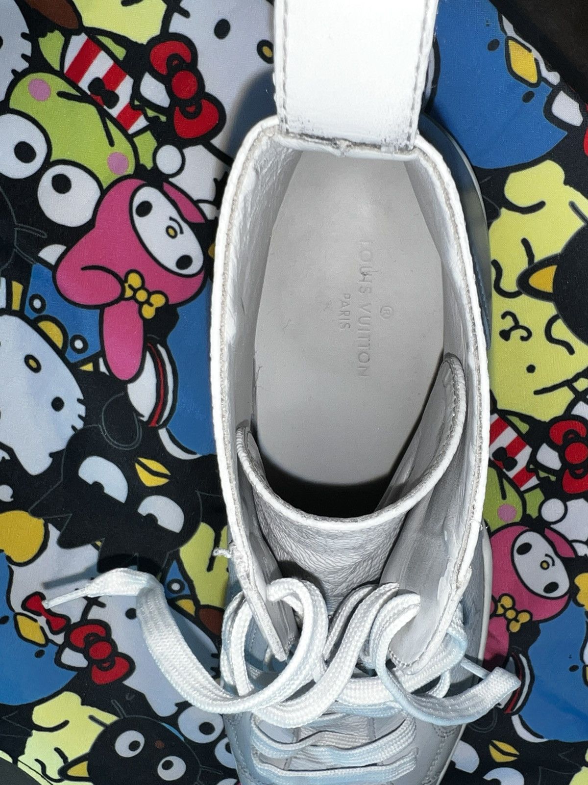 Louis Vuitton SS2017 Louis Vuitton Classic Monogram High-Tops Size US 9.5 / IT 39.5 - 22 Thumbnail